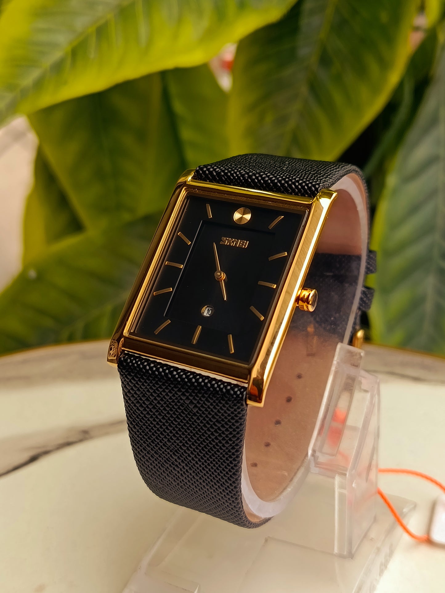 Skmei Golden Case Black Dial Men's leather Strap Watch