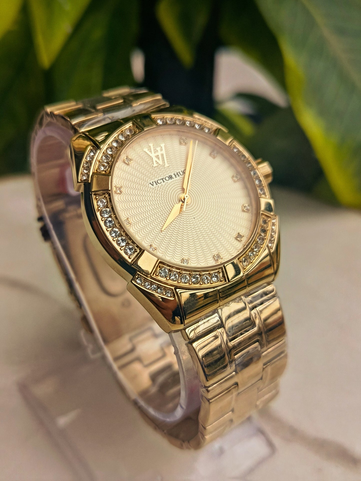 Victor Hugo Unisex Diamond Dial Watch