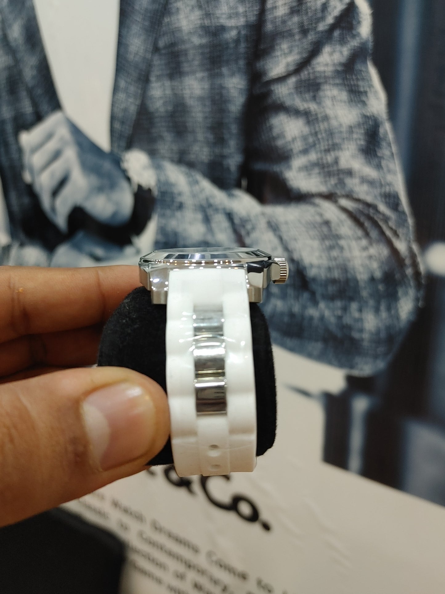 Tommy Hilfiger Wrist Watch For Women on Clearnce