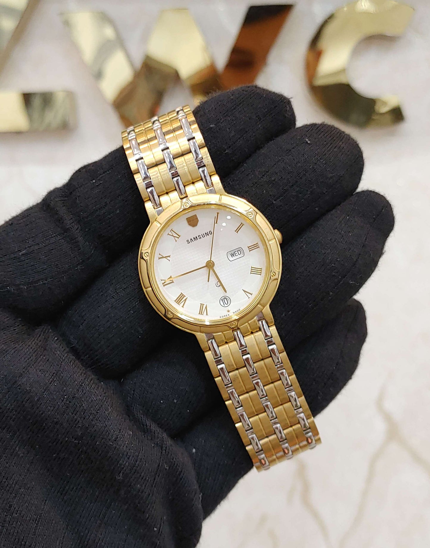 Samsung Vintage Classic Quartz Japan Korean Made