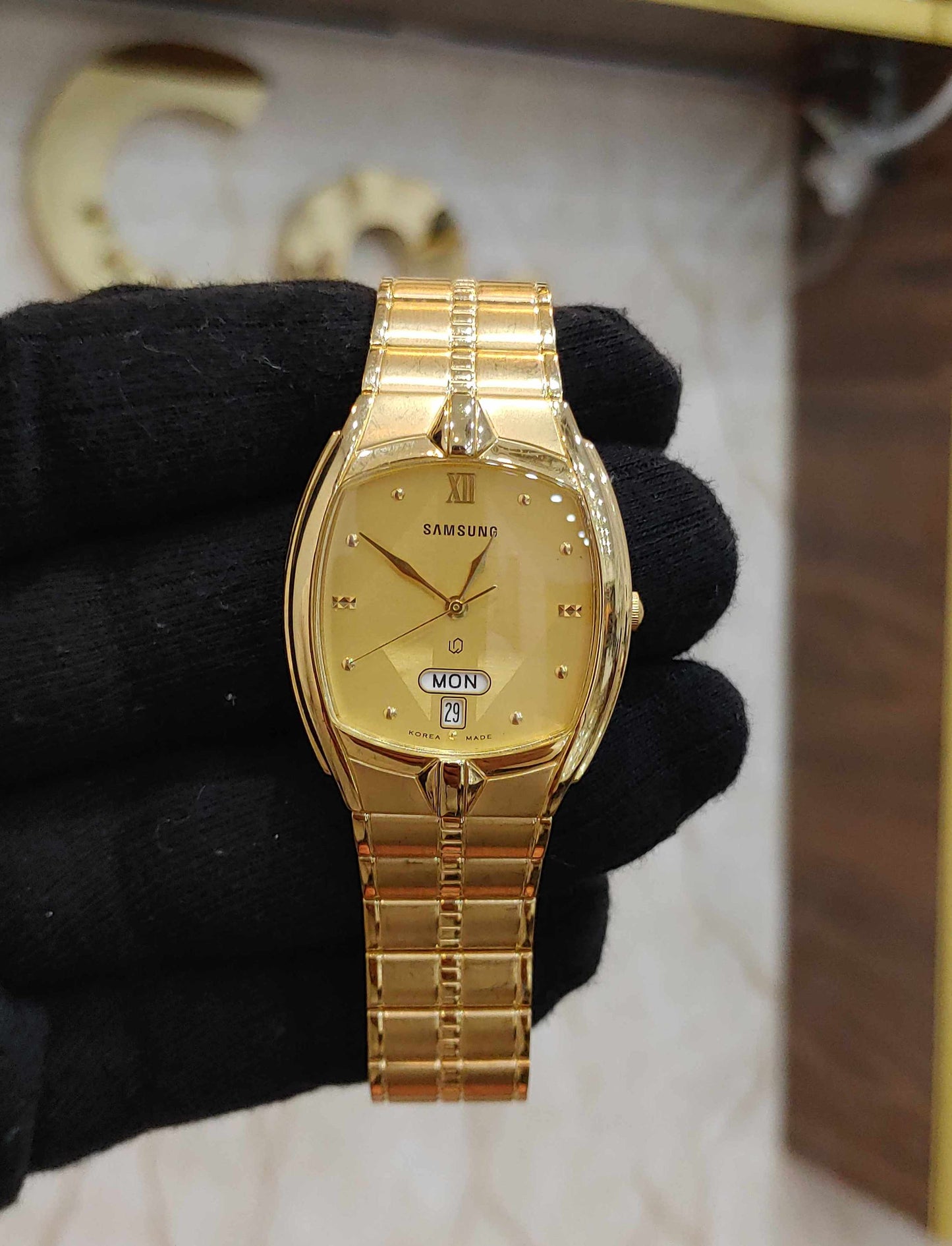 Samsung Vintage Quartz Stainless Steel