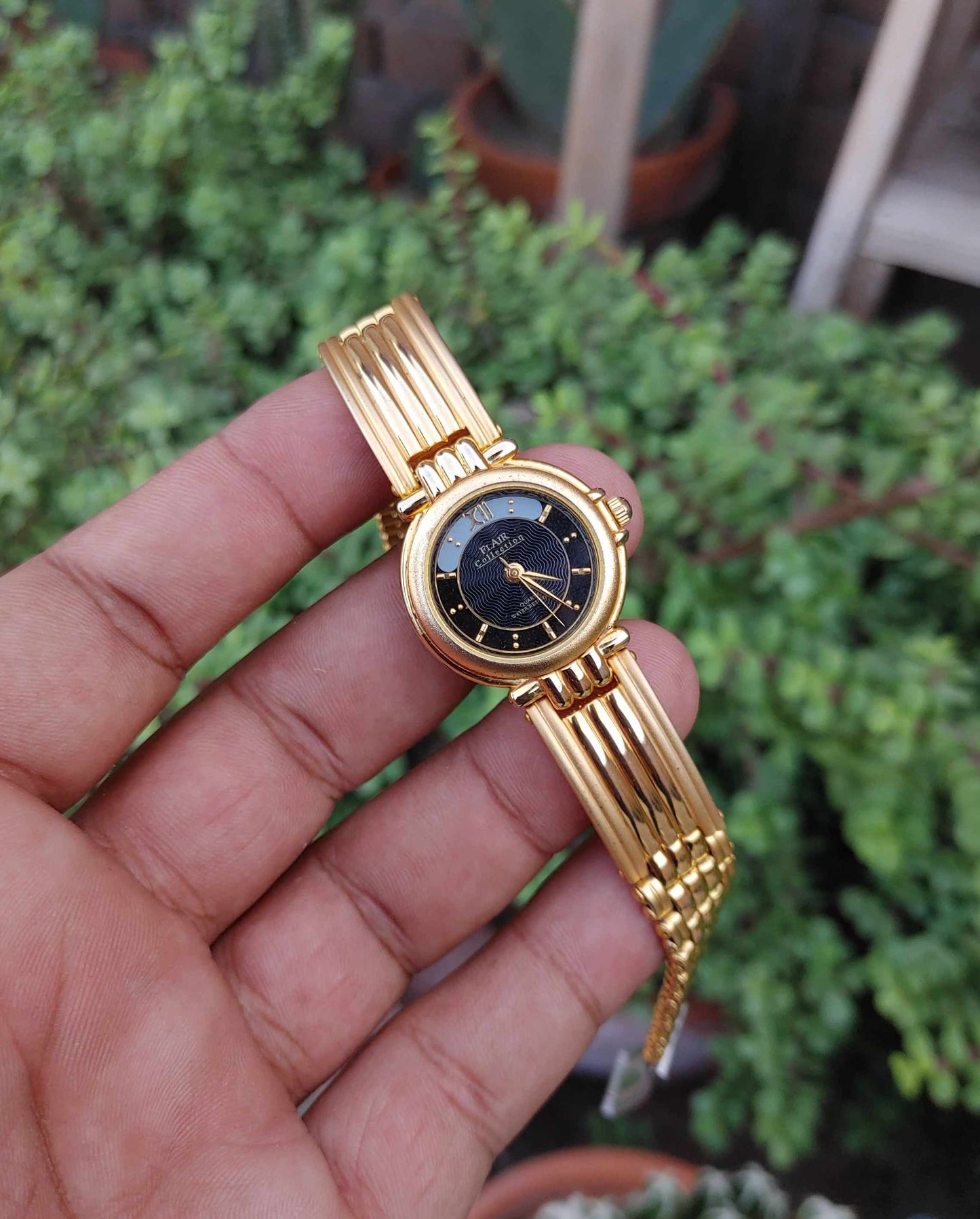 Flair Watch for Women Vintage Gold Colour