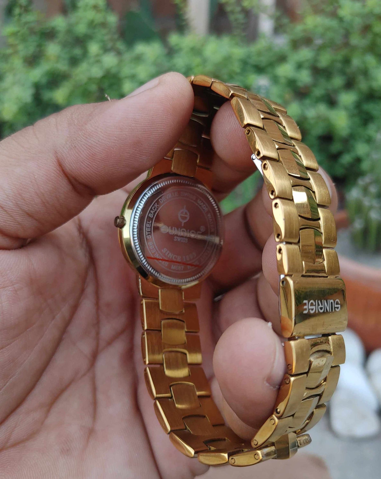Sunrise Swiss Vintage Watch yellow Gold Dial