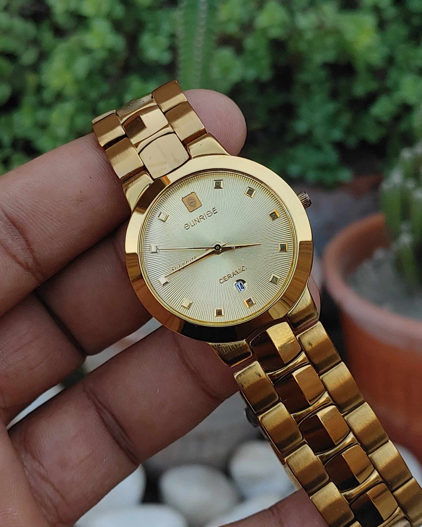 Sunrise Swiss Vintage Watch yellow Gold Dial
