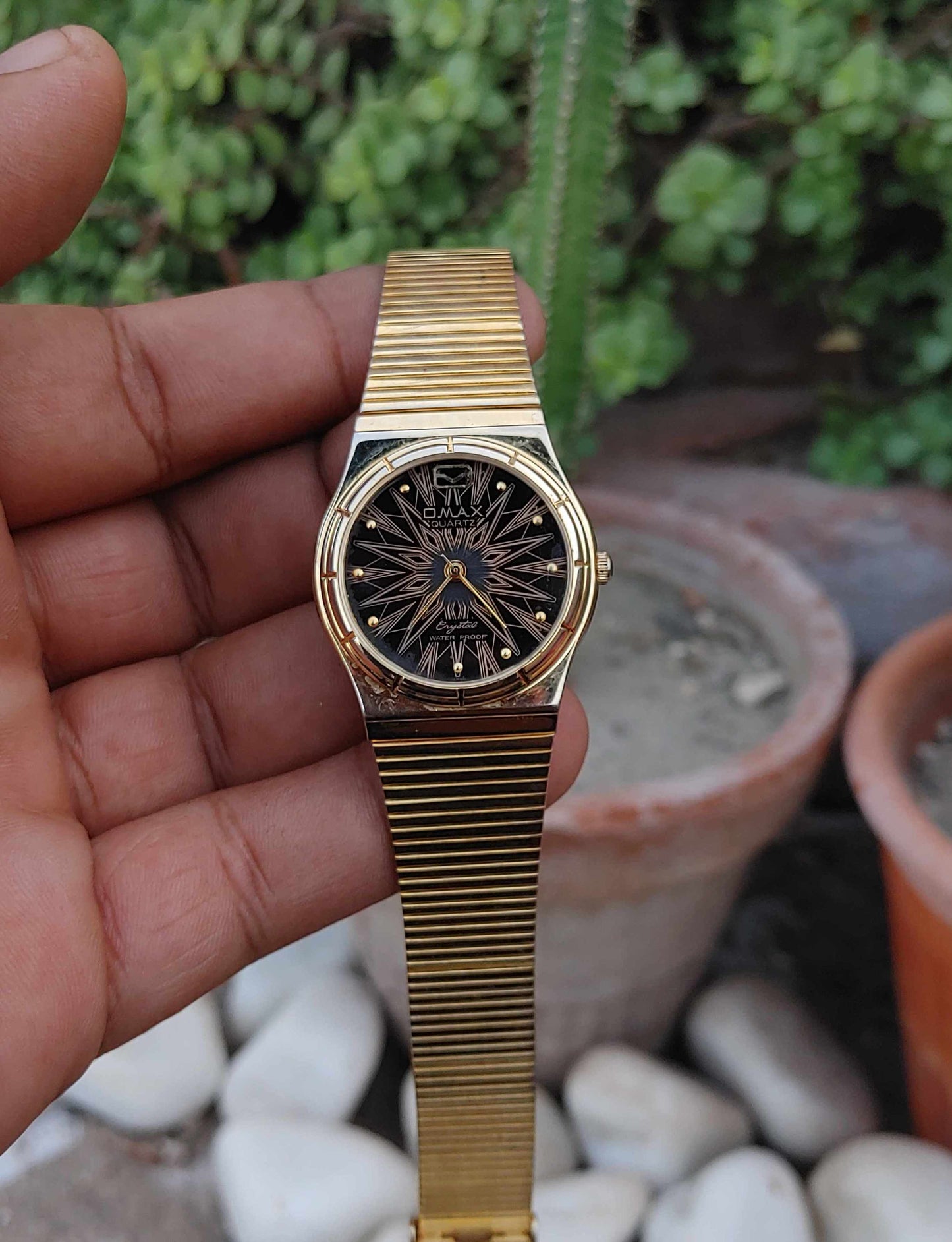 Omax 90s Vintage Watch Black Dial