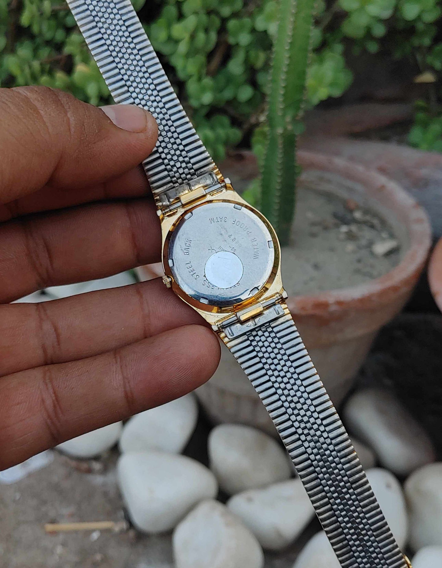 Omax 90s Vintage Watch Black Dial