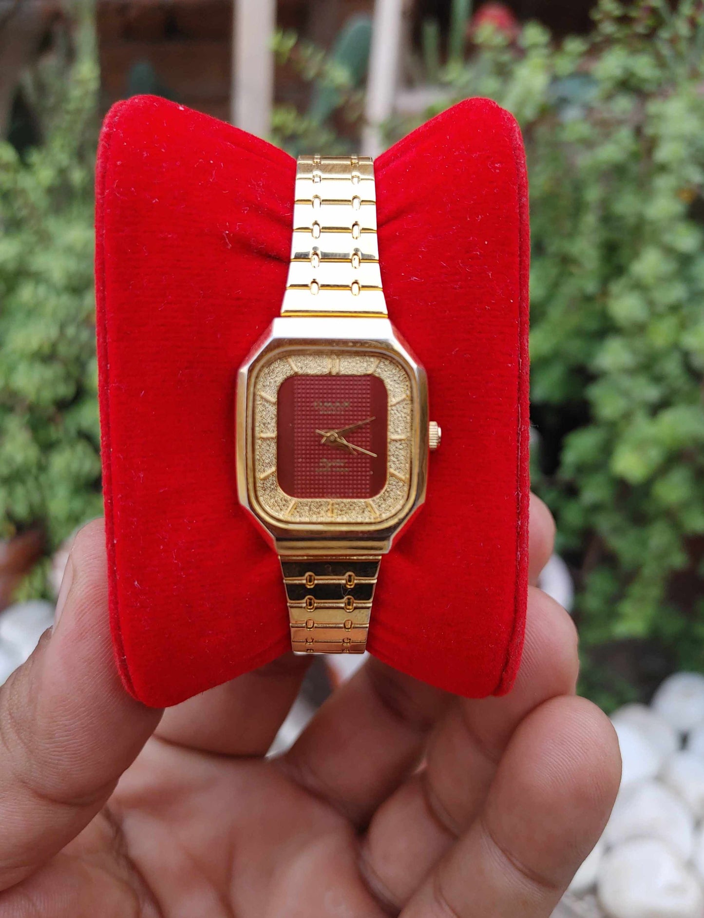 Omax Vintage 85s 100% Authentic Watch For Women
