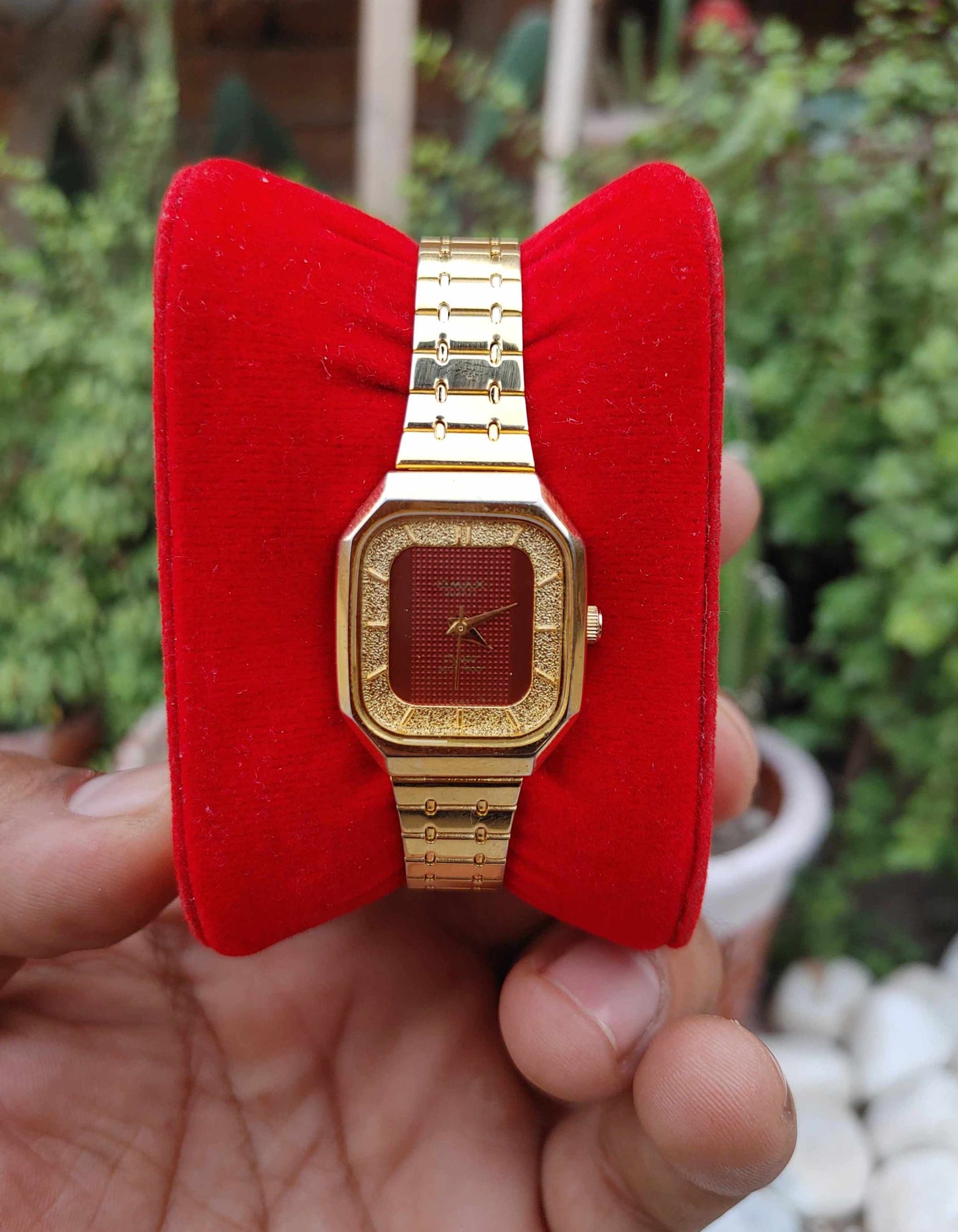 Omax Vintage 85s 100% Authentic Watch For Women