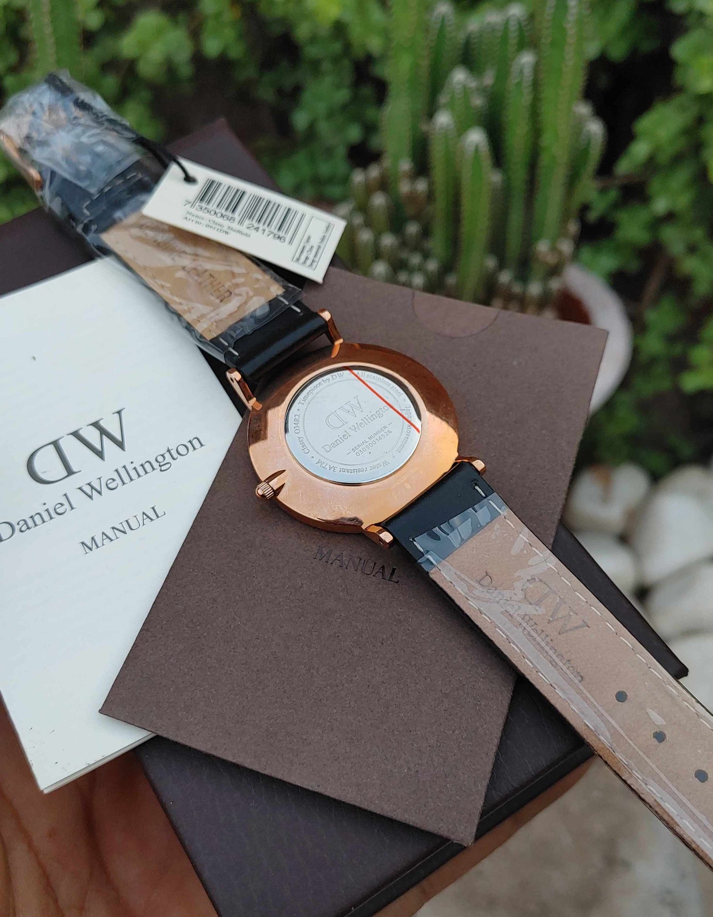 Daneil Wellington Black Leather Strap Wrist Watch For Men