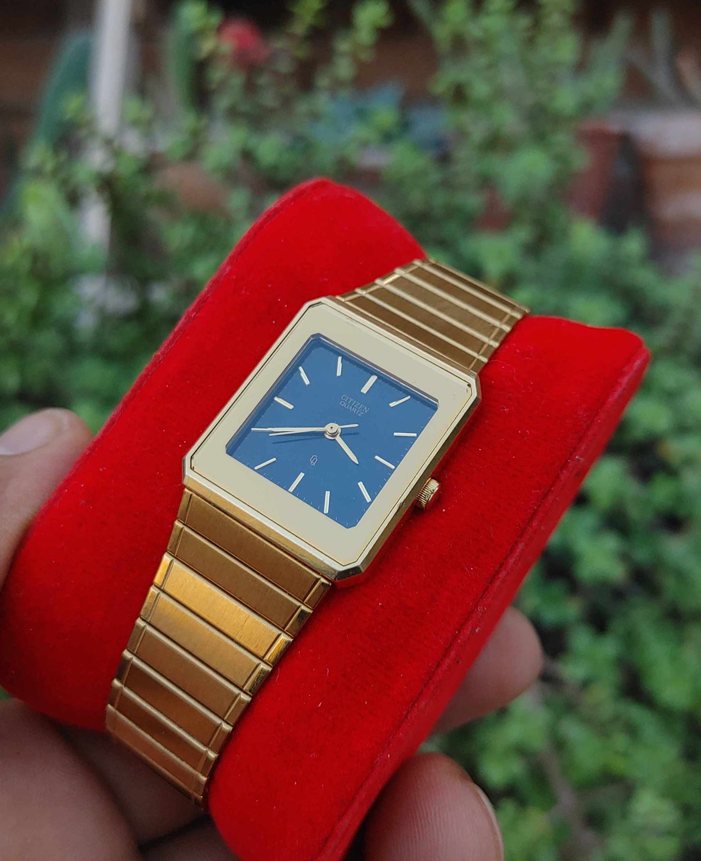 Citizen Watch From Golden Era 32mm Unisex Stainless Steel Tank Shape 90s Vintage Model