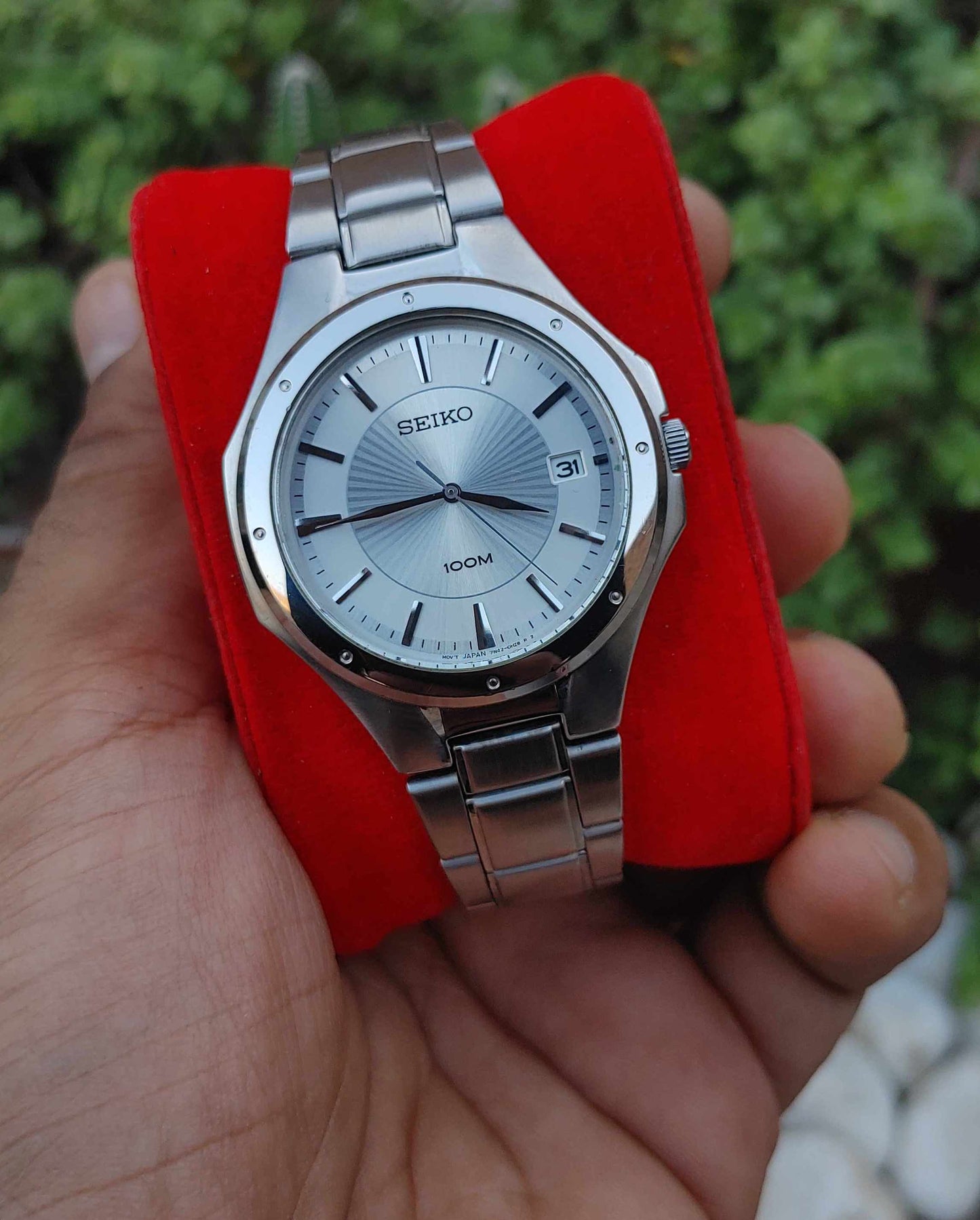 Seiko Beautiful Slim Wrist Watch For Men Quartz Japan Movement 41mm