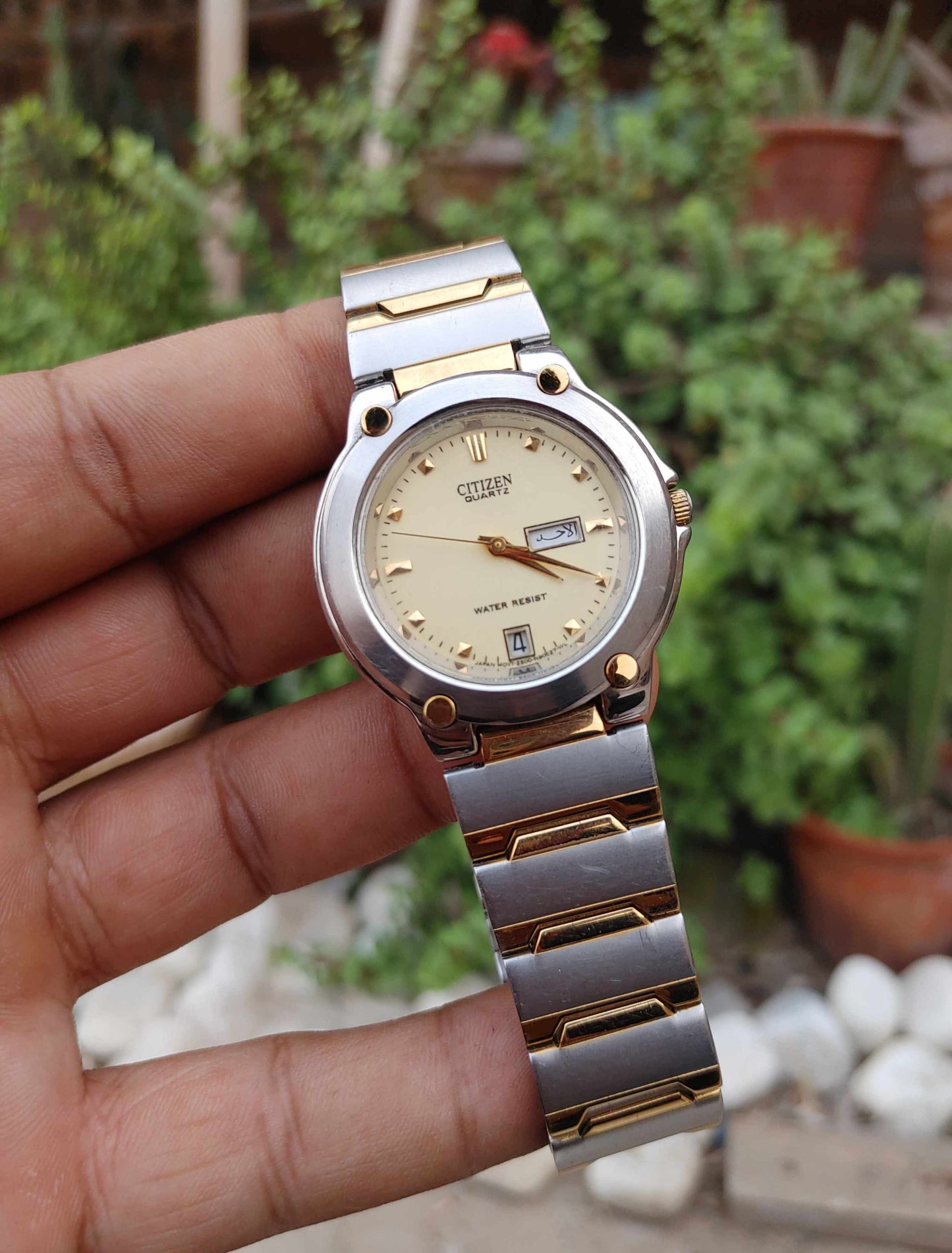Vintage Citizen Two Tone With Day Day Arabic English