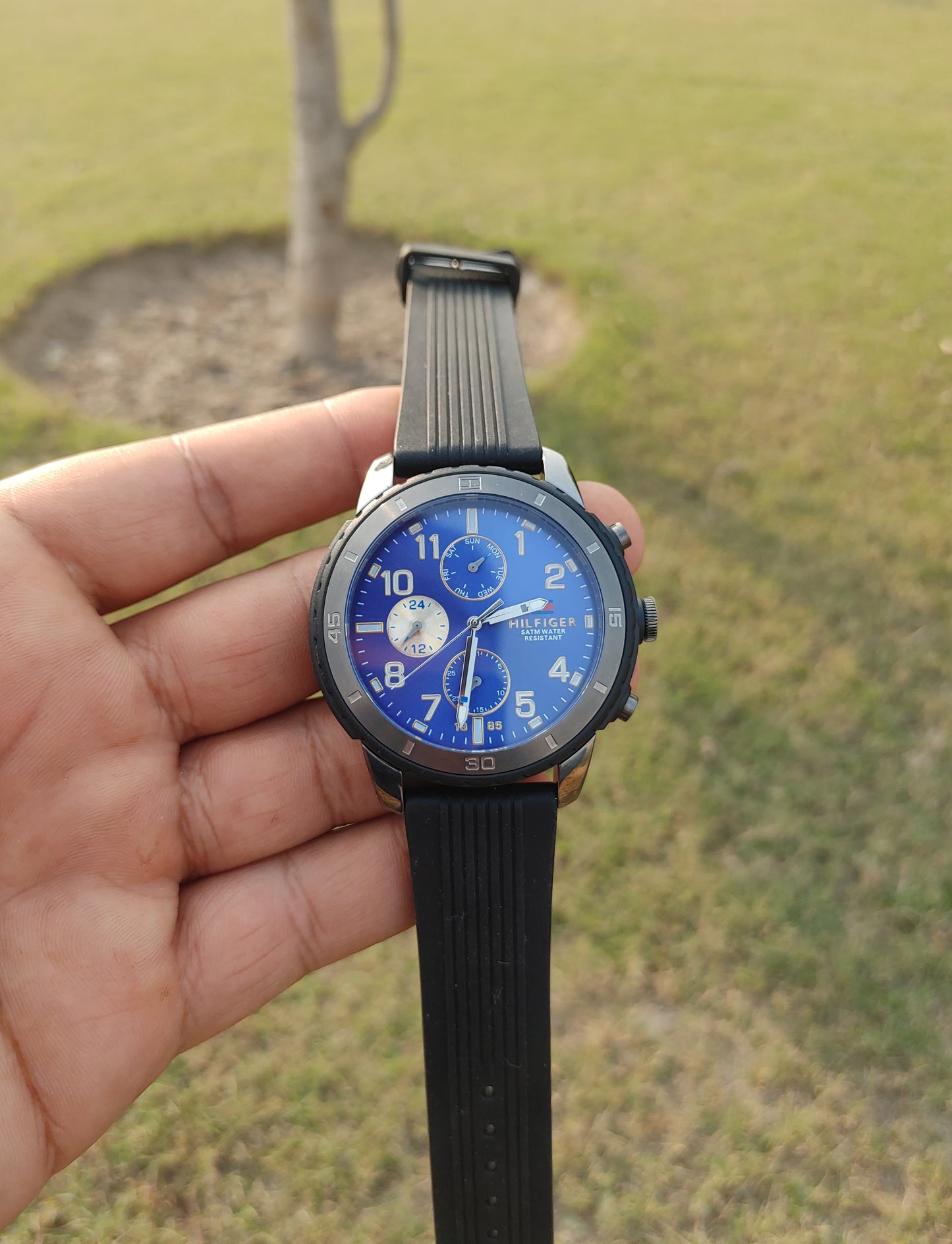 Tommy Hilfiger Black Case Blue Rubber Strap Date o Graph Watch For Men Quartz Japan Movement Grey Layer Bazel