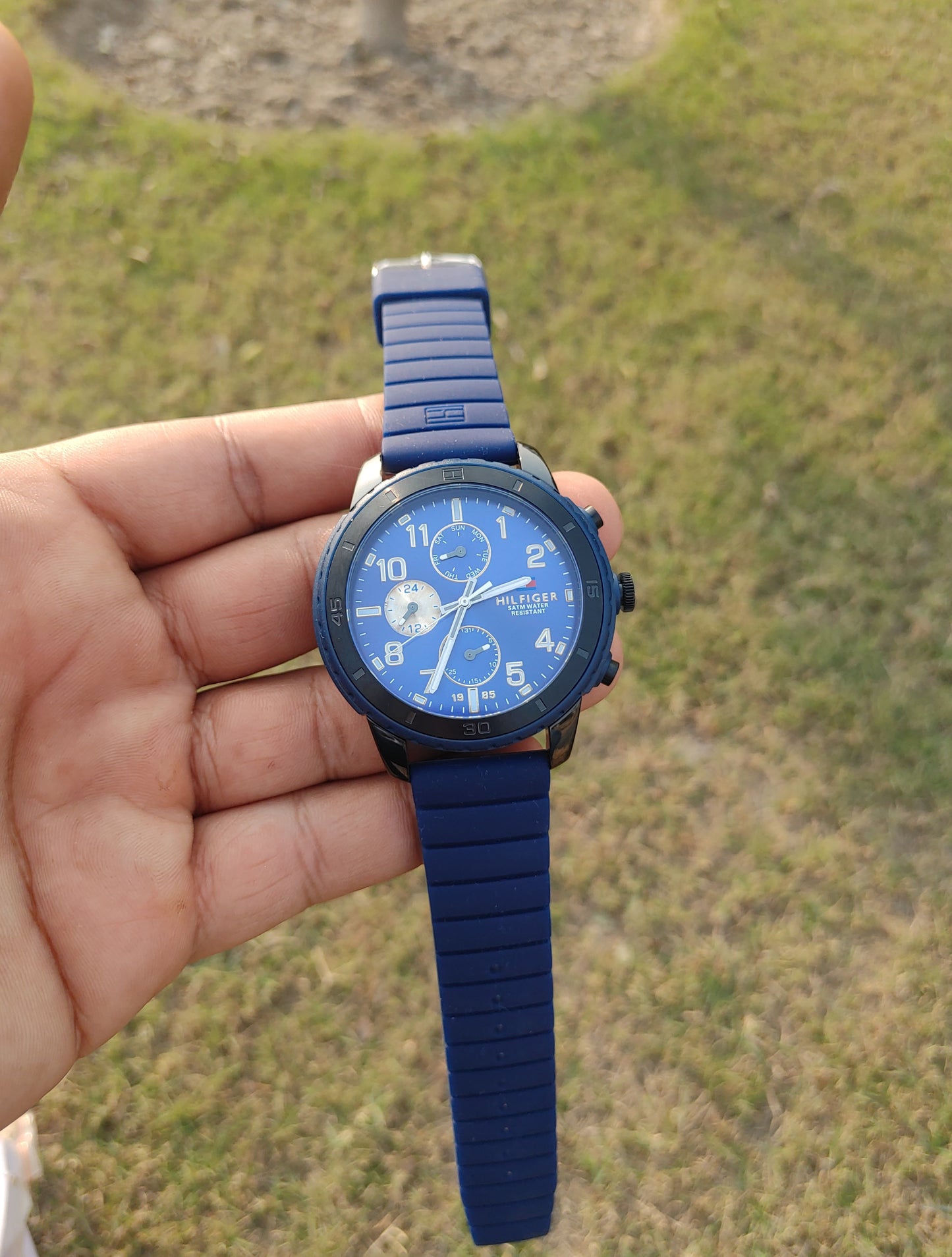 Tommy Hilfiger Black Blue Case Blue Rubber Strap Date o Graph Watch For Men Quartz Japan Movement