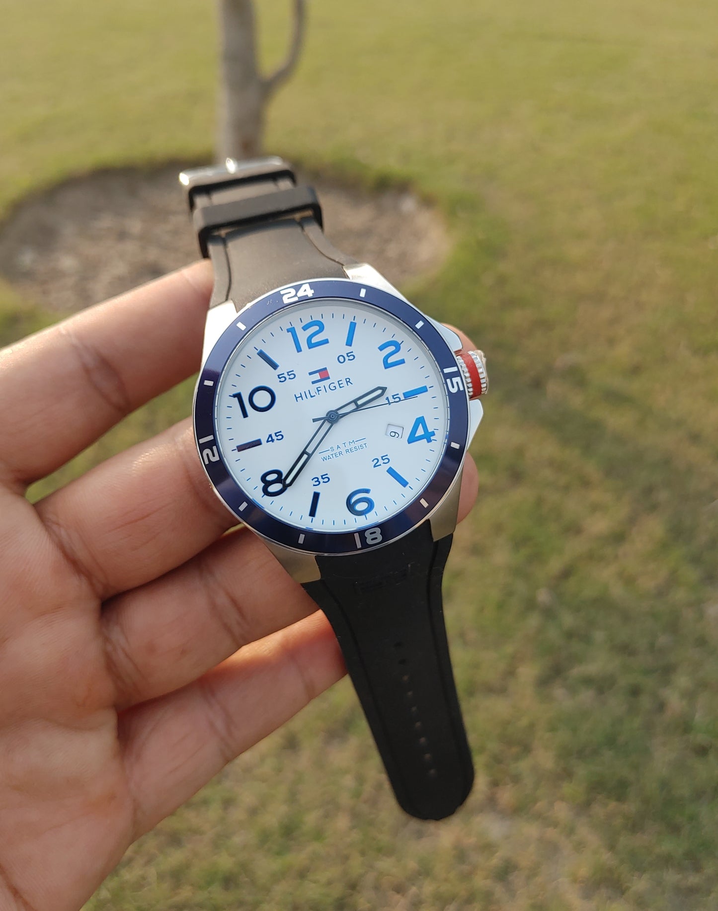 Tommy Hilfiger Sports White Dial Number Dial Watch For Men Grey Rubber Strap