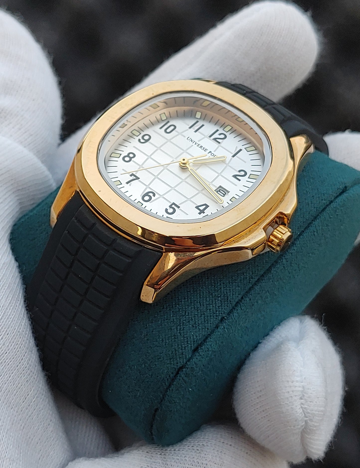 Universe Point Numbering Dial Black Rubber Strap Watch