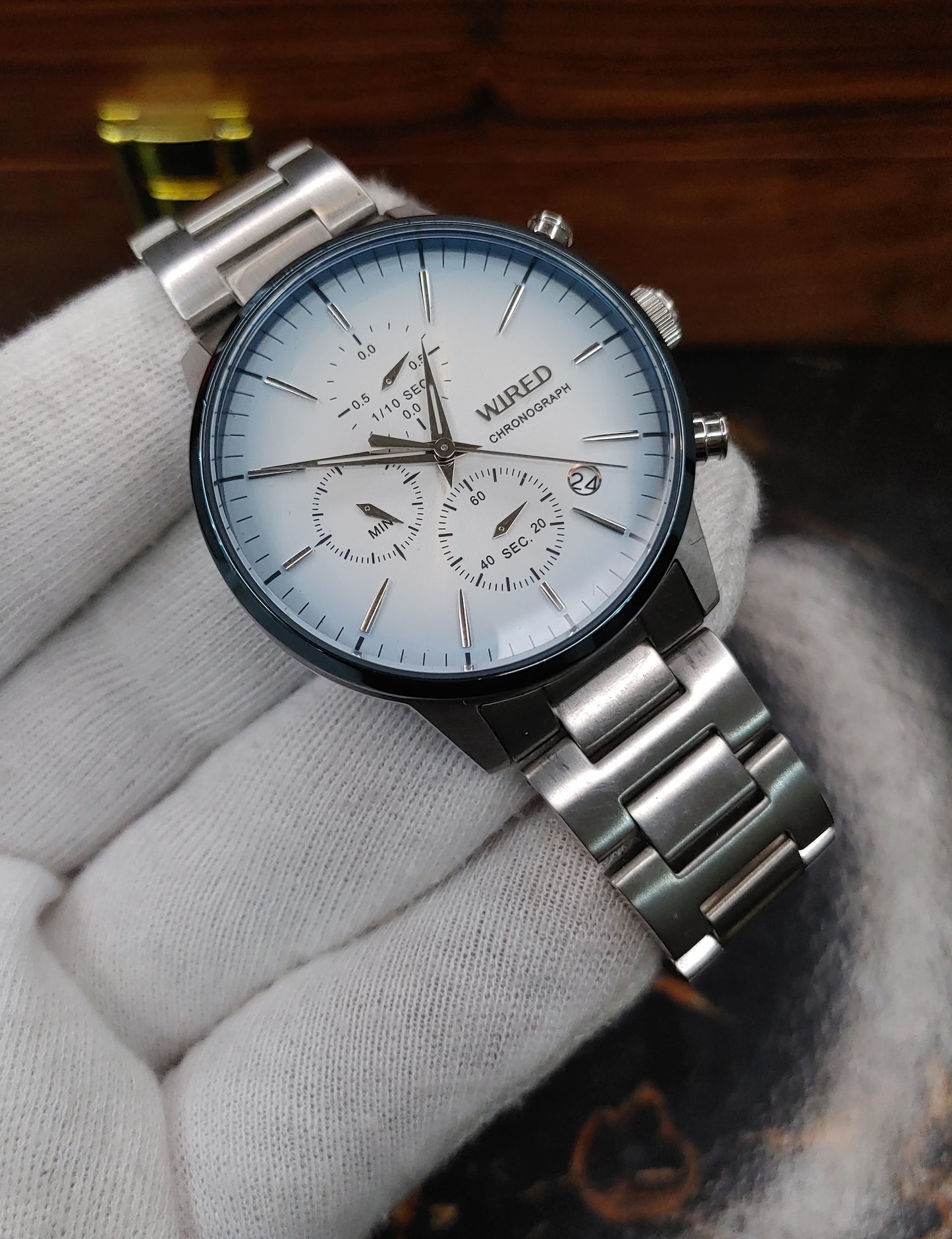 Wired VD57-KJD0 Chorongraph Special Dial Colour Watch
