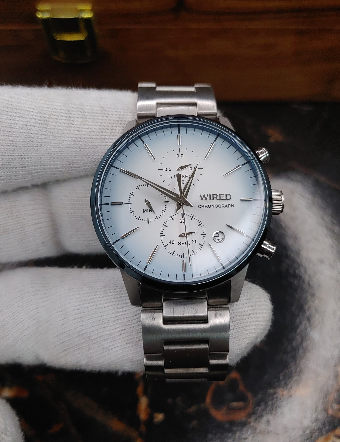 Wired VD57-KJD0 Chorongraph Special Dial Colour Watch