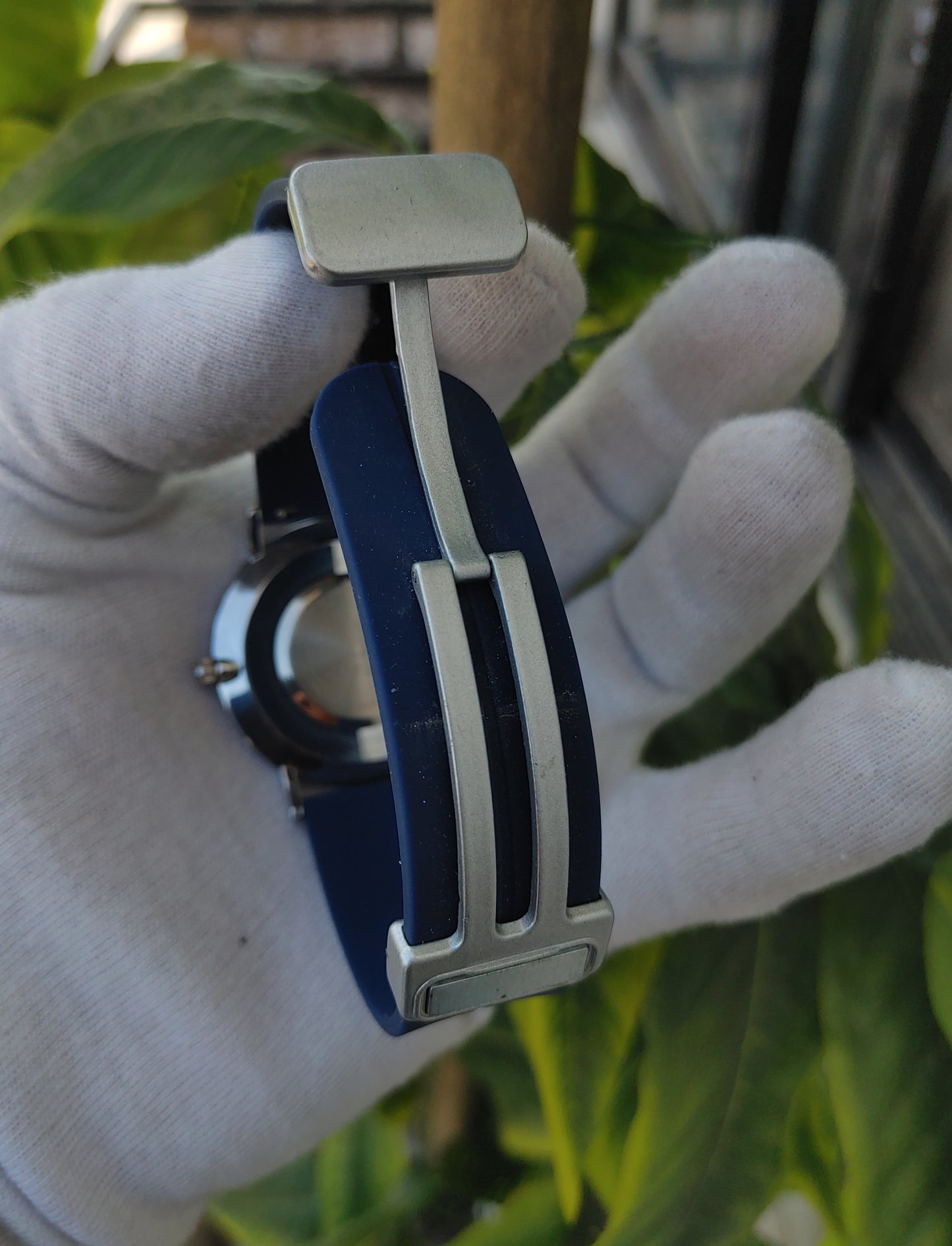 Universe Point Rubber Strap Master Magnetic Lock Watch