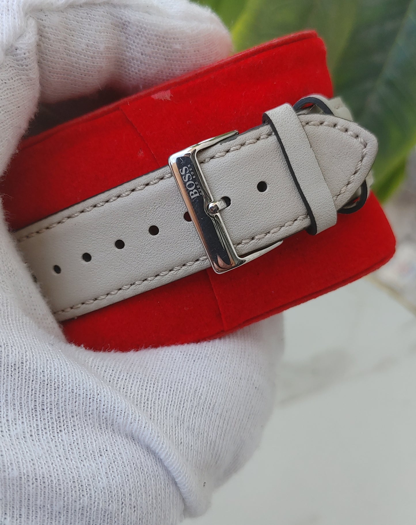 Hugo Boss 1512209 Men's Silver-Tone Case Leather Strap Watch