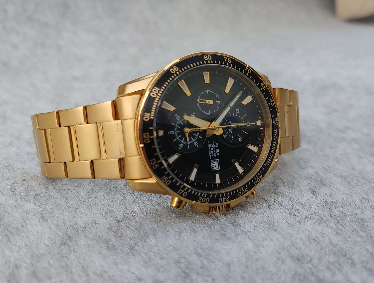 Alba Golden Chrnograph Men's Watch