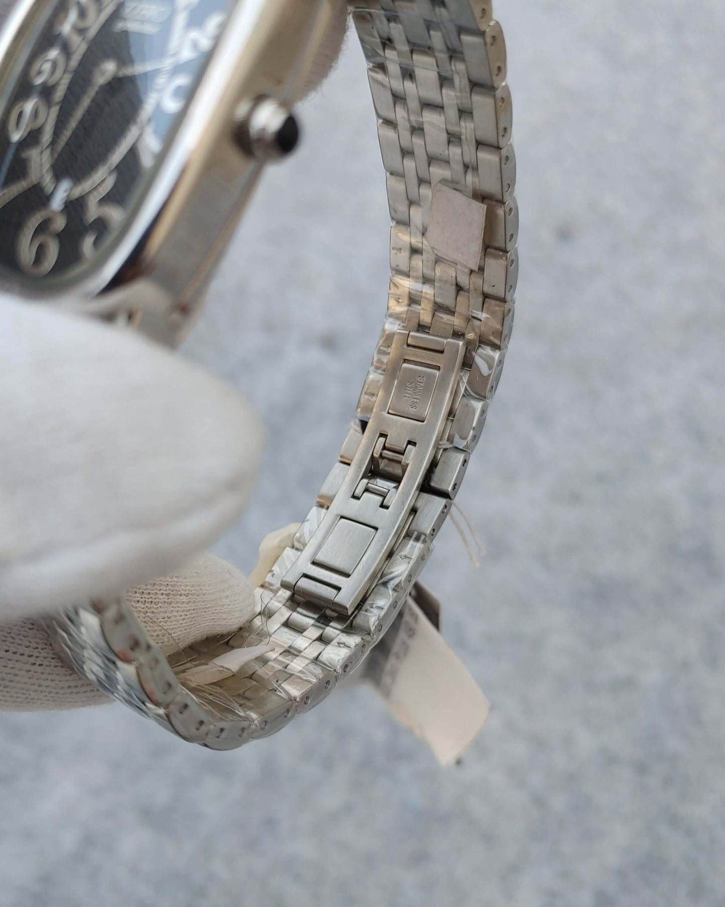 Zzero 2503 A stainless-steel Watch For Men