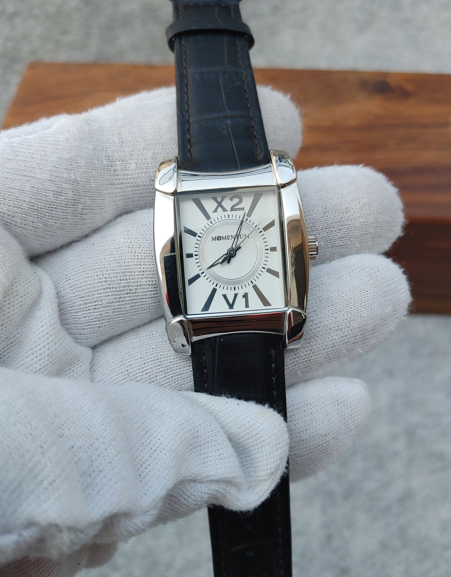 Momentum Sqaure White Dial Men's Watch