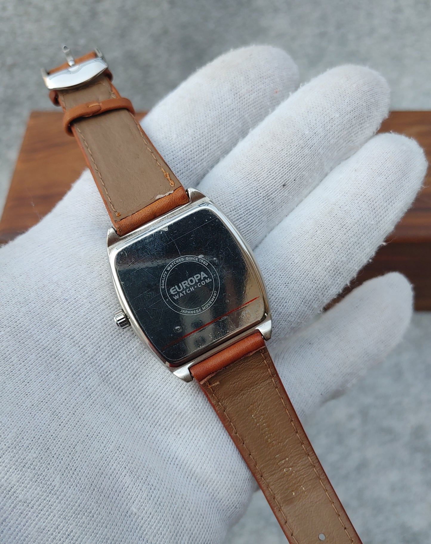 Europa Classic Dress Men's Vintage Watch Available in Black Strap