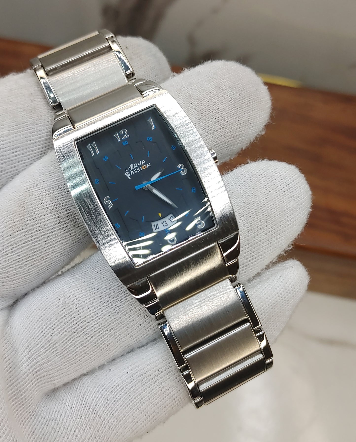 Aqua Passion Men's Sqaure Watch Down Date