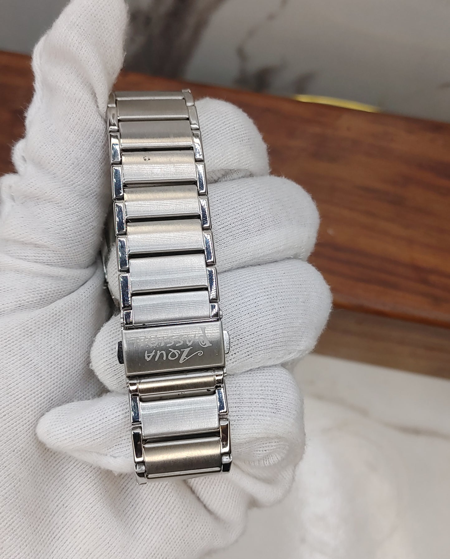 Aqua Passion Men's Sqaure Watch Down Date