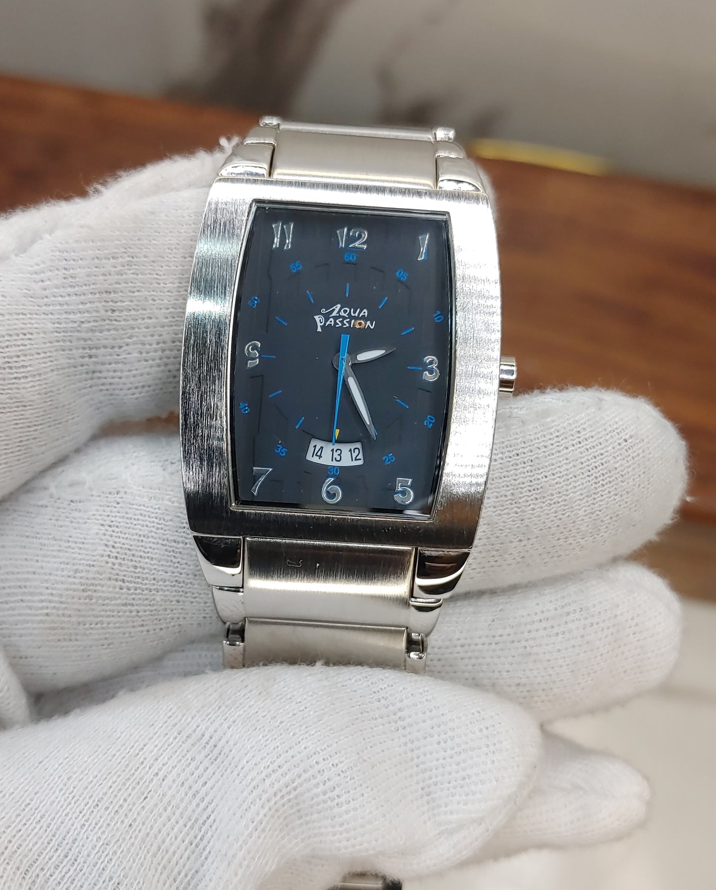 Aqua Passion Men's Sqaure Watch Down Date