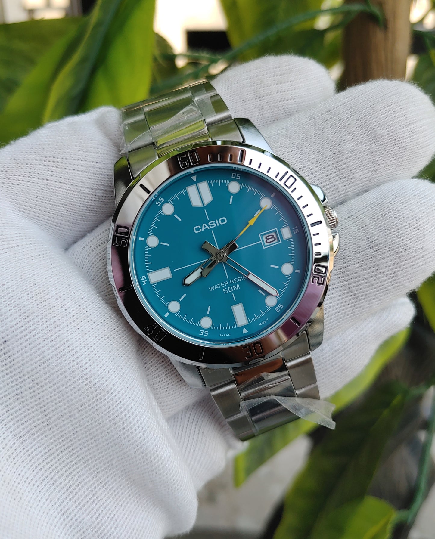 Stylish Stainless Steel Analog Watch – Casio MTP-VD01D-3E2VUDF with Green Dial