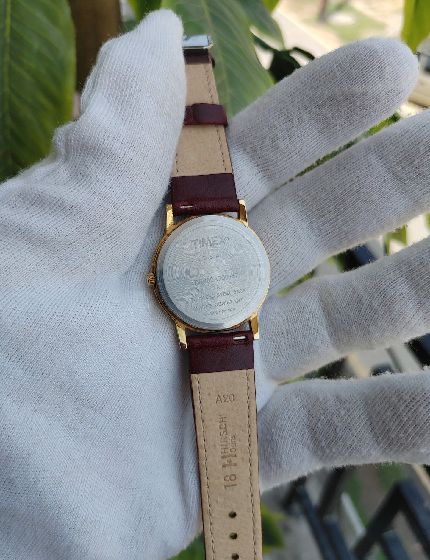 Timex USA Vintage Look Men's Watch TW000A300-36 – 33mm Dial Classic Style