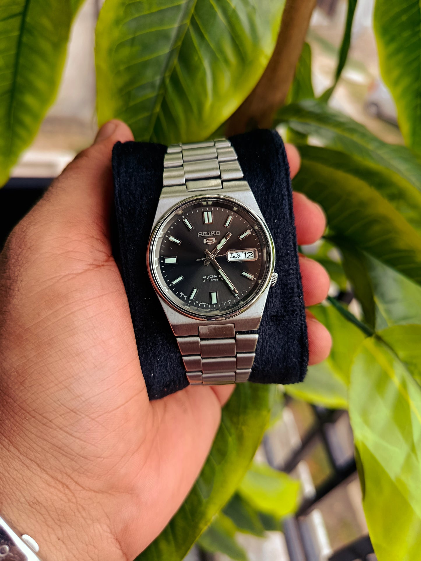 Vintage Seiko 5 Automatic 21 Jewels Grey Dial Men's Watch | 7S26-0520 Japan Made