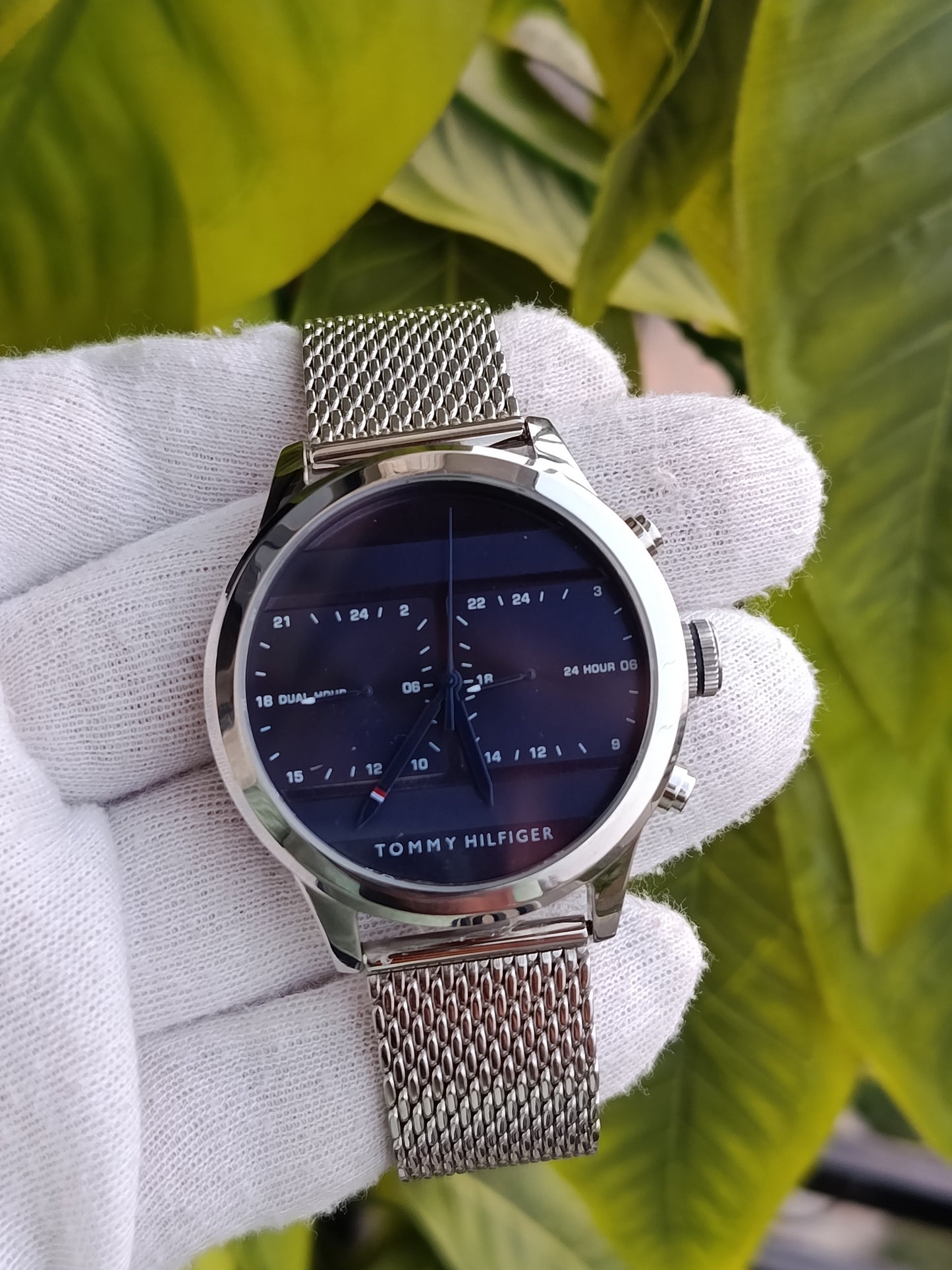 Tommy Hilfiger 1791596 Icon Chronograph Watch for Men – Silver Mesh Bracelet, Blue Dial, Quartz Movement