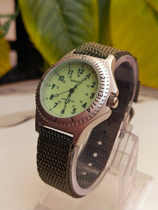 Enduru Men's Military Design Quartz Watch