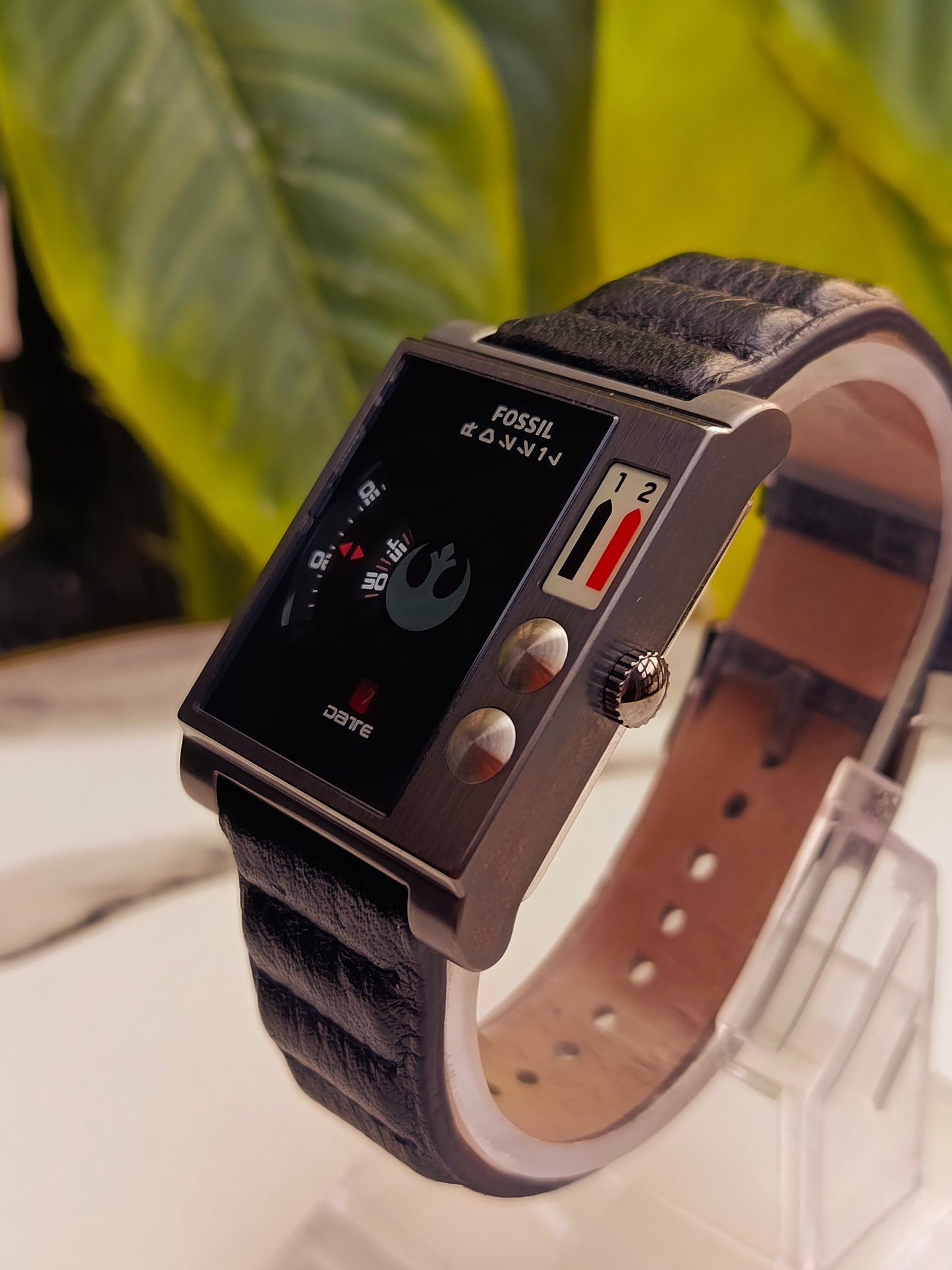 Star Wars Fossil Watch LIMITED EDITION STAR WARS LEIA ENDOR