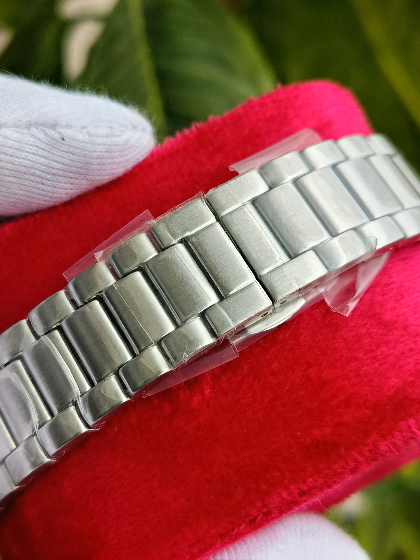 Emporio Armani AR11541 Men’s Chronograph Watch – Green Hulk Dial with Stainless Steel Bracelet