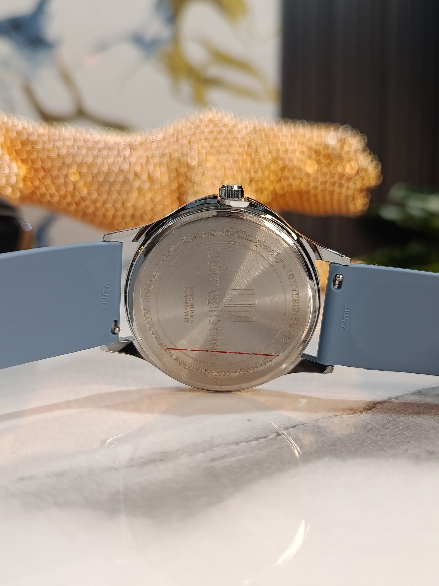 Universe Point Up 1988- 1147 Magnetic Lock Men's Watch