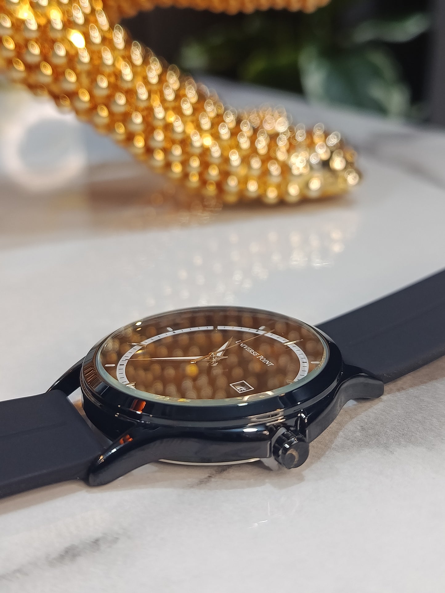 Universe Point 1988 Series Black Dial Magnetic Lock Watch