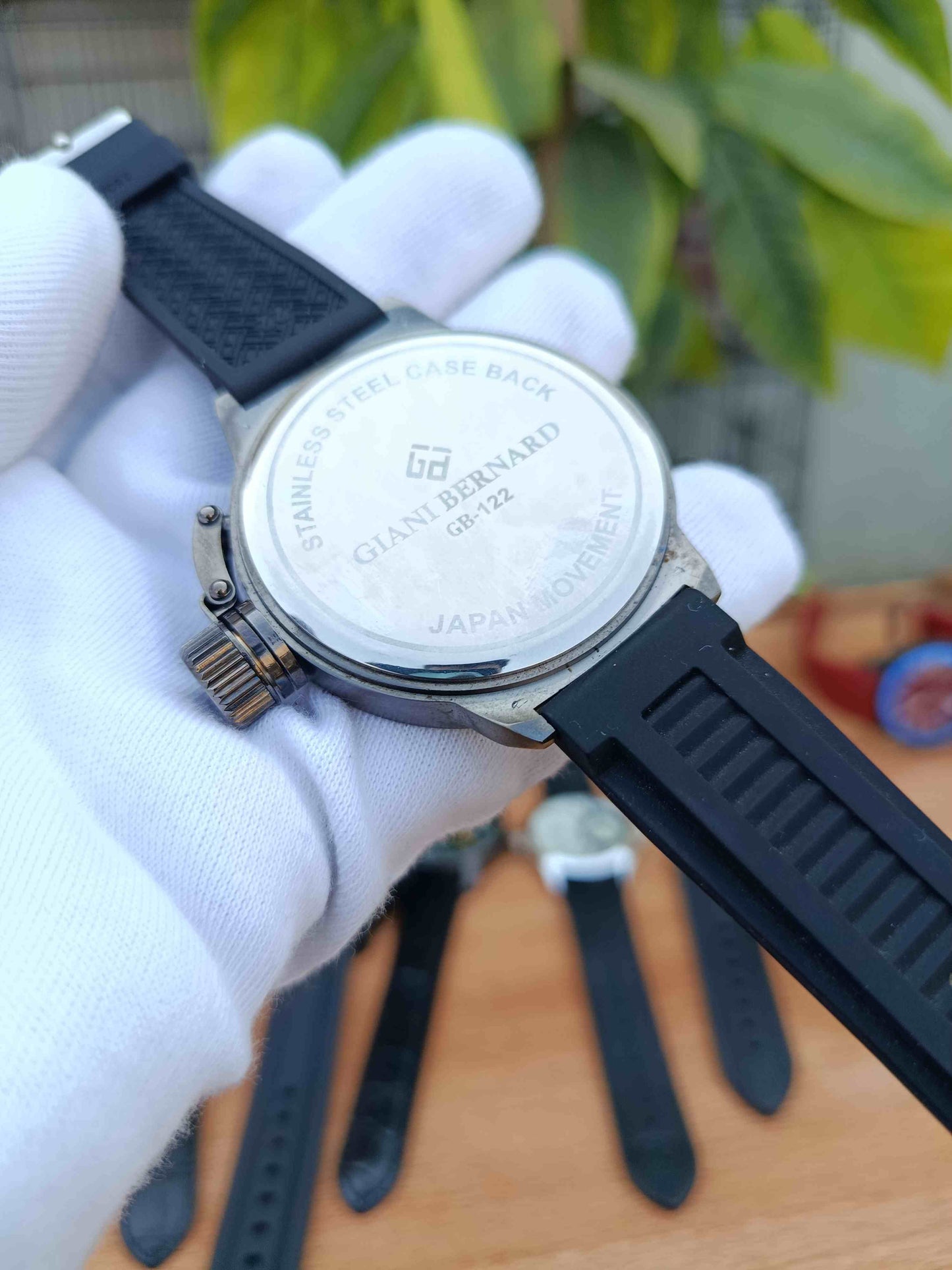 Men Grey Analogue Watch GB-122A – Stylish & Durable Men's Watch