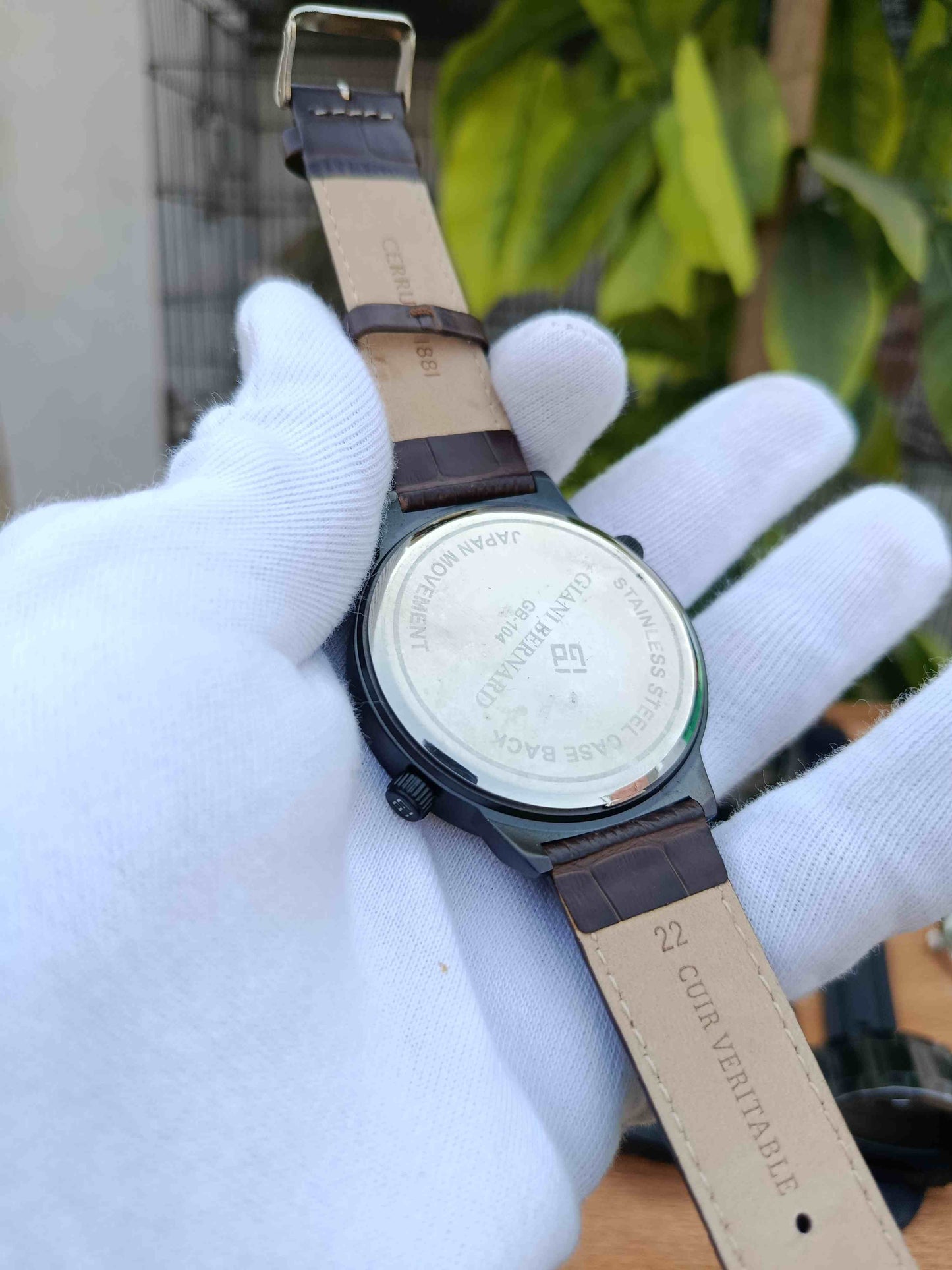 Men Black Analogue Watch 104C | Stylish Black Dial Stainless Steel Wrist Watch for Men