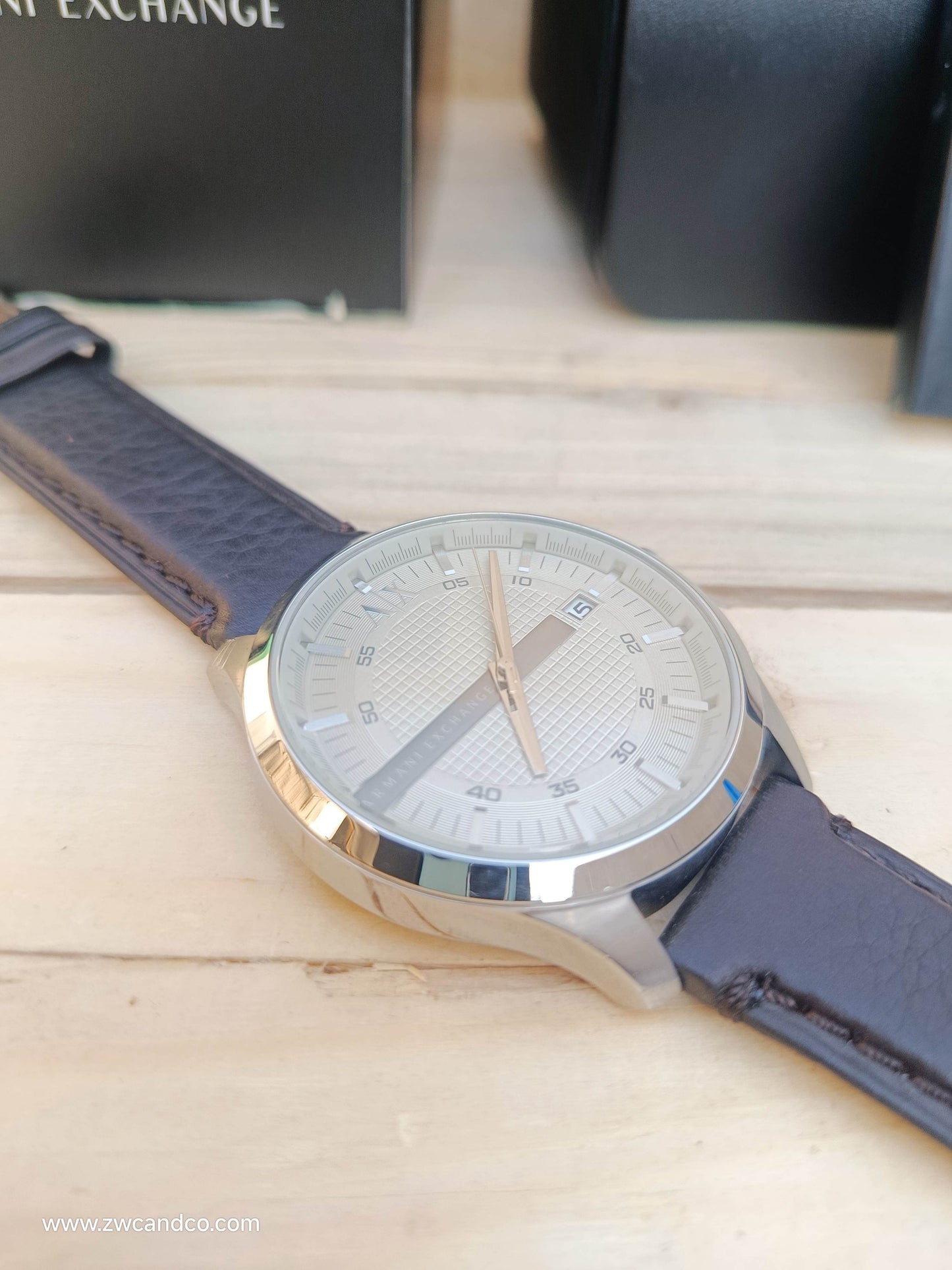 Armani Exchange Men’s Quartz Watch AX2100 – White Dial, Leather Strap, 46mm