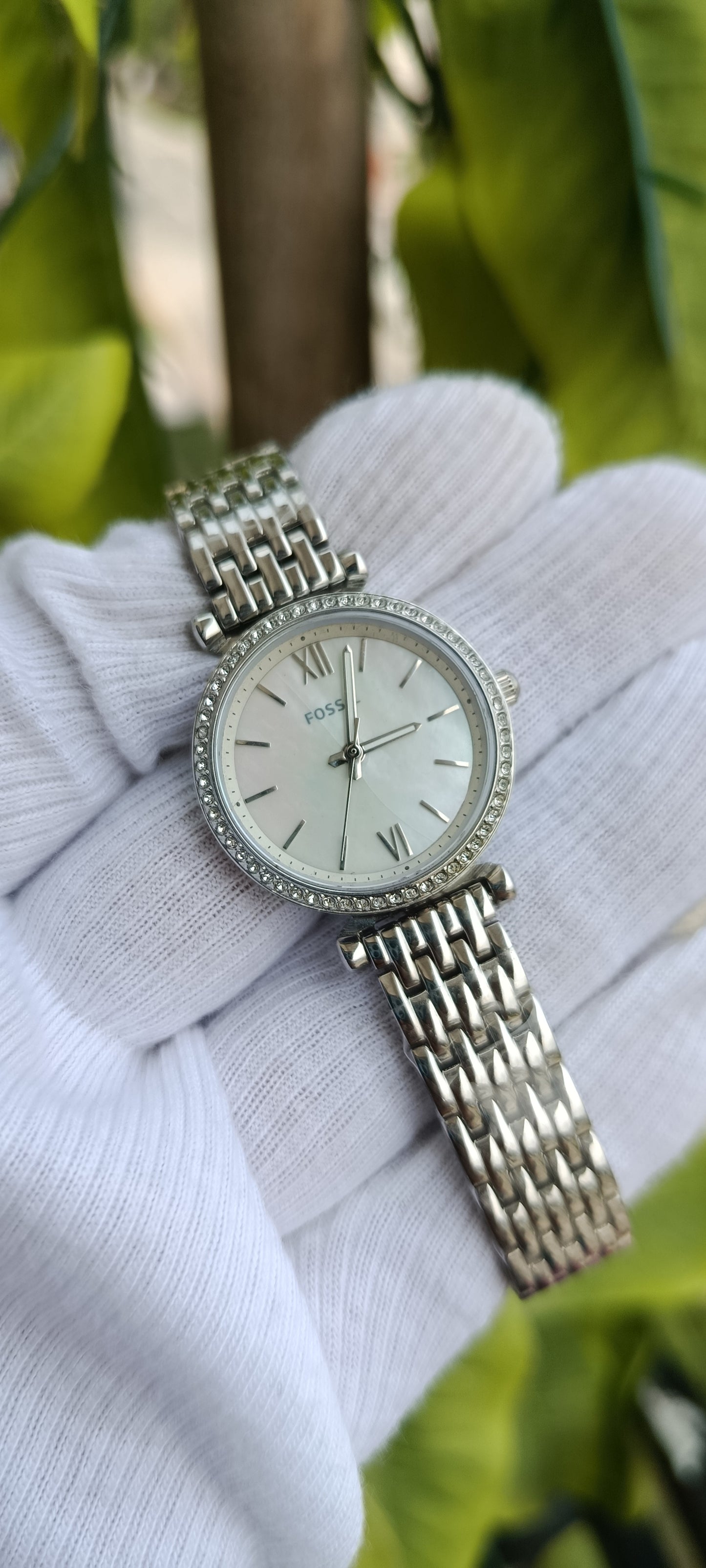 Fossil Women's Silver Stainless Steel Crystal Bezel Watch – Mother of Pearl Dial