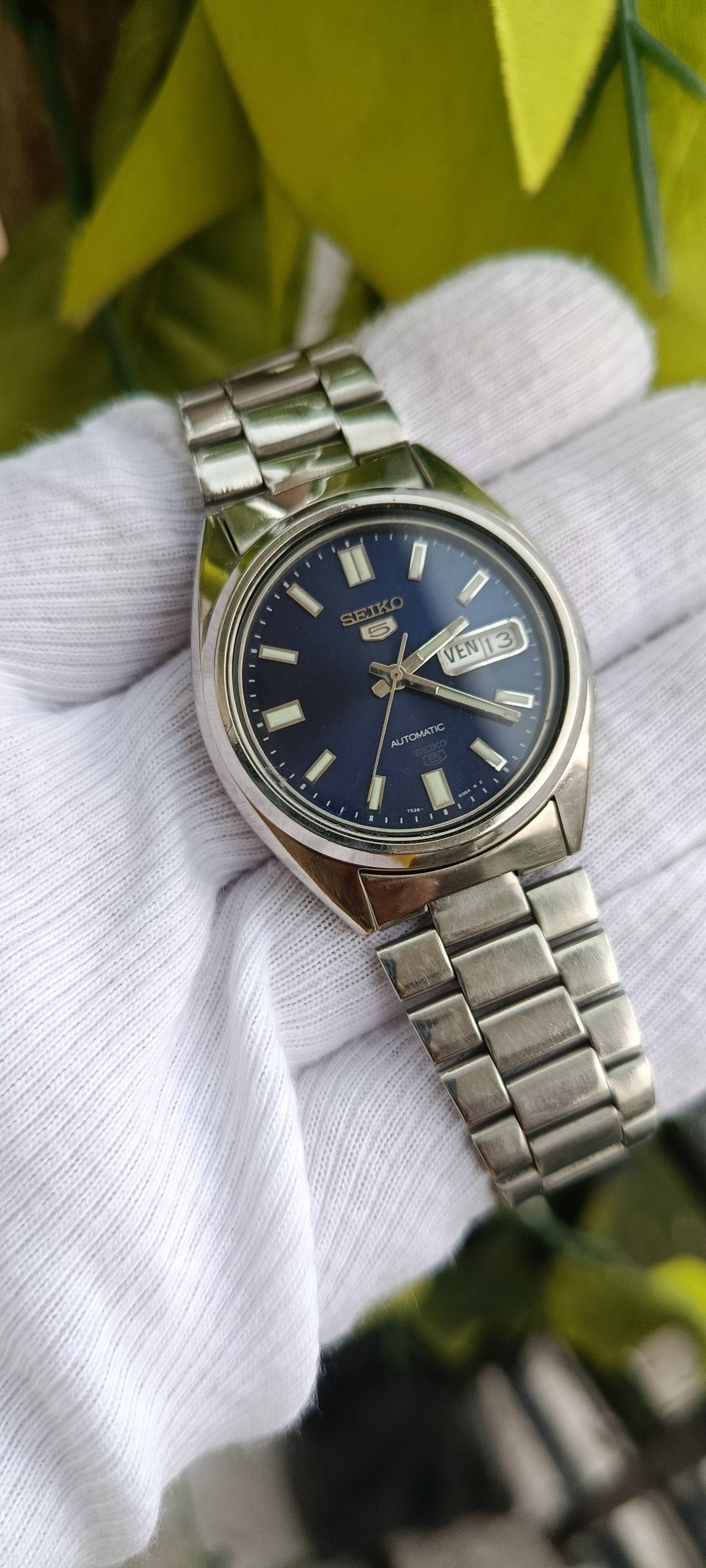 Vintage Seiko 5 Automatic Watch | Blue Dial | Day-Date | Stainless Steel Bracelet | Made in Japan