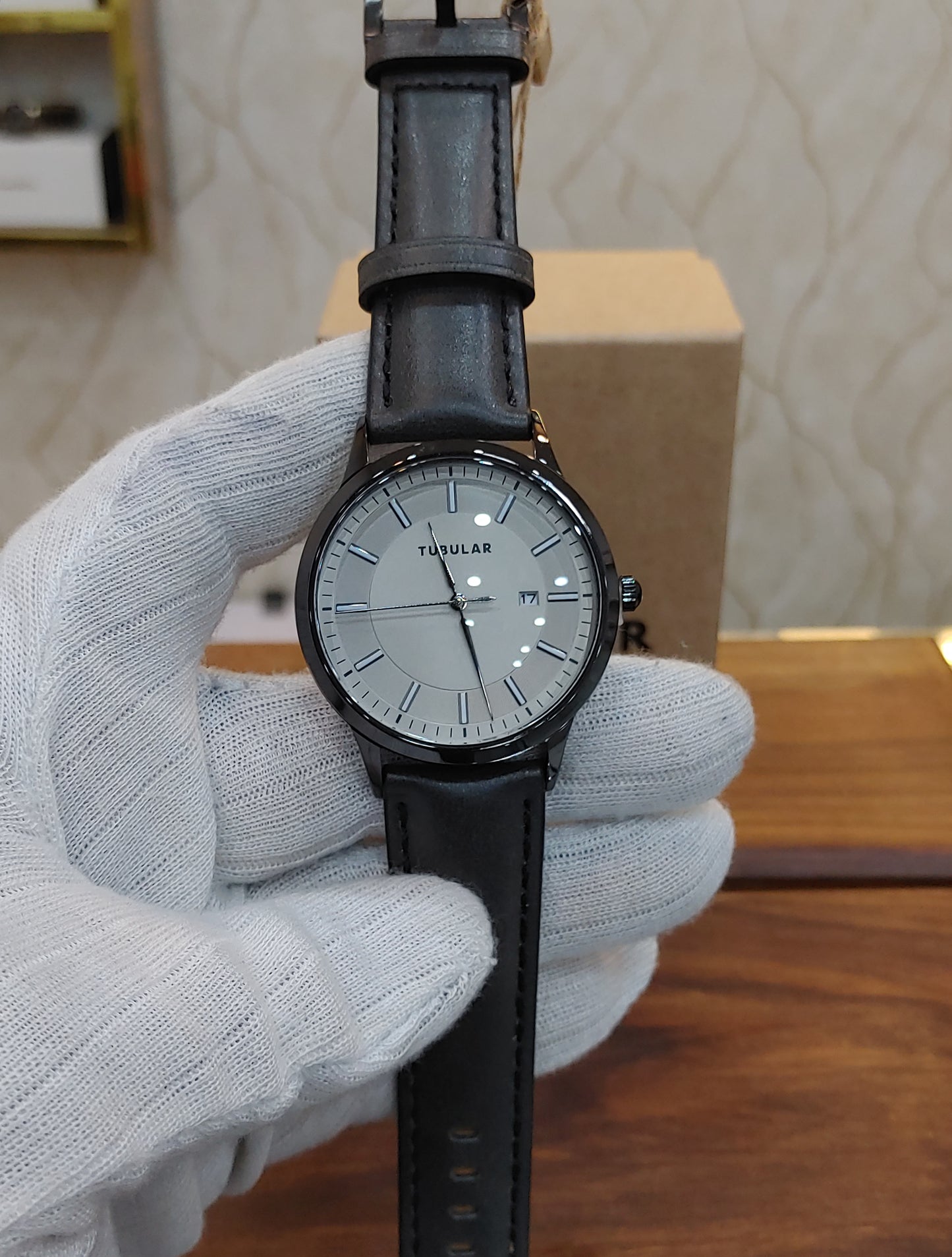 Tubular Wrist Watches For Men