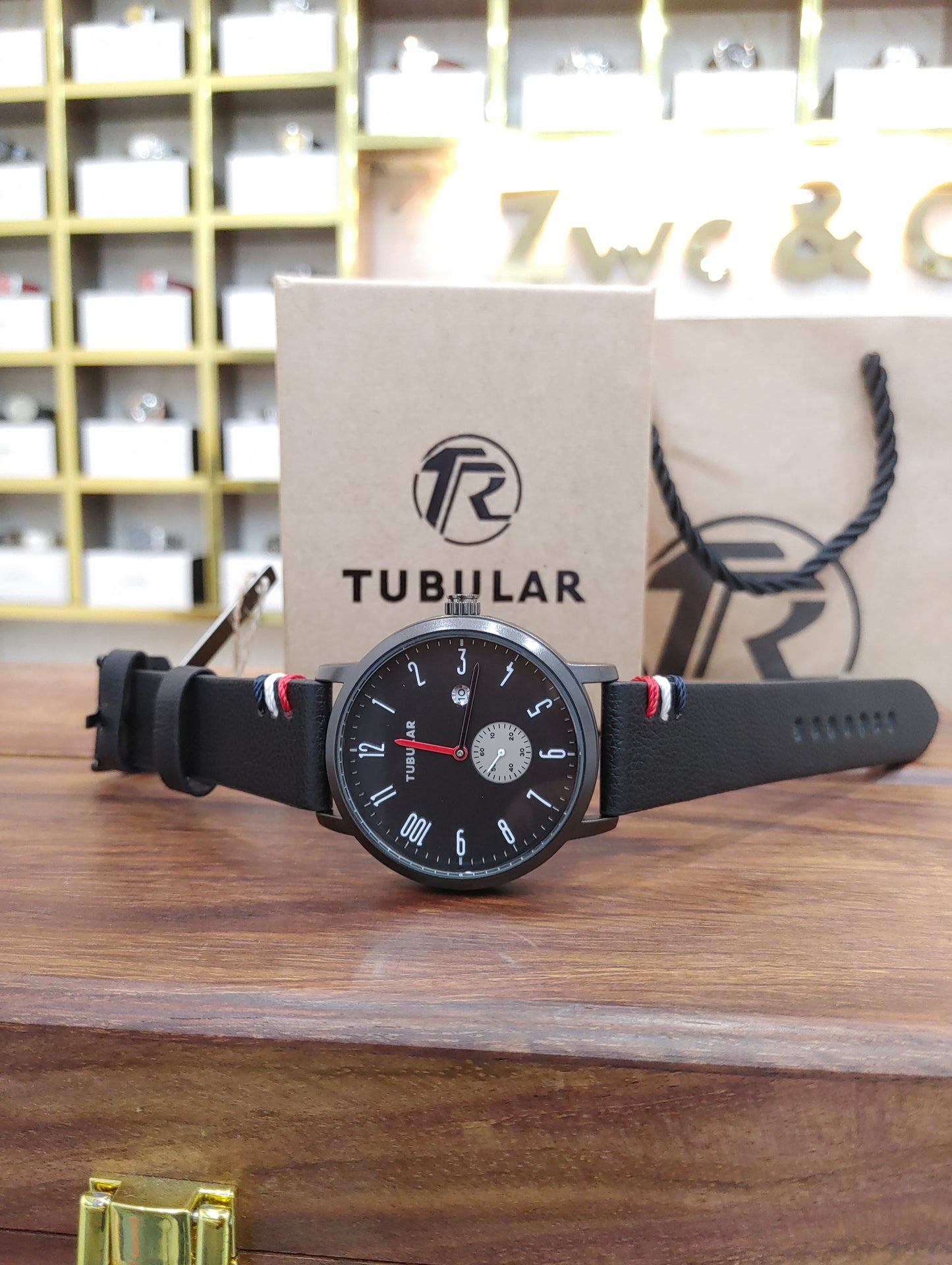 Tubular Wrist Watch Men Down Second