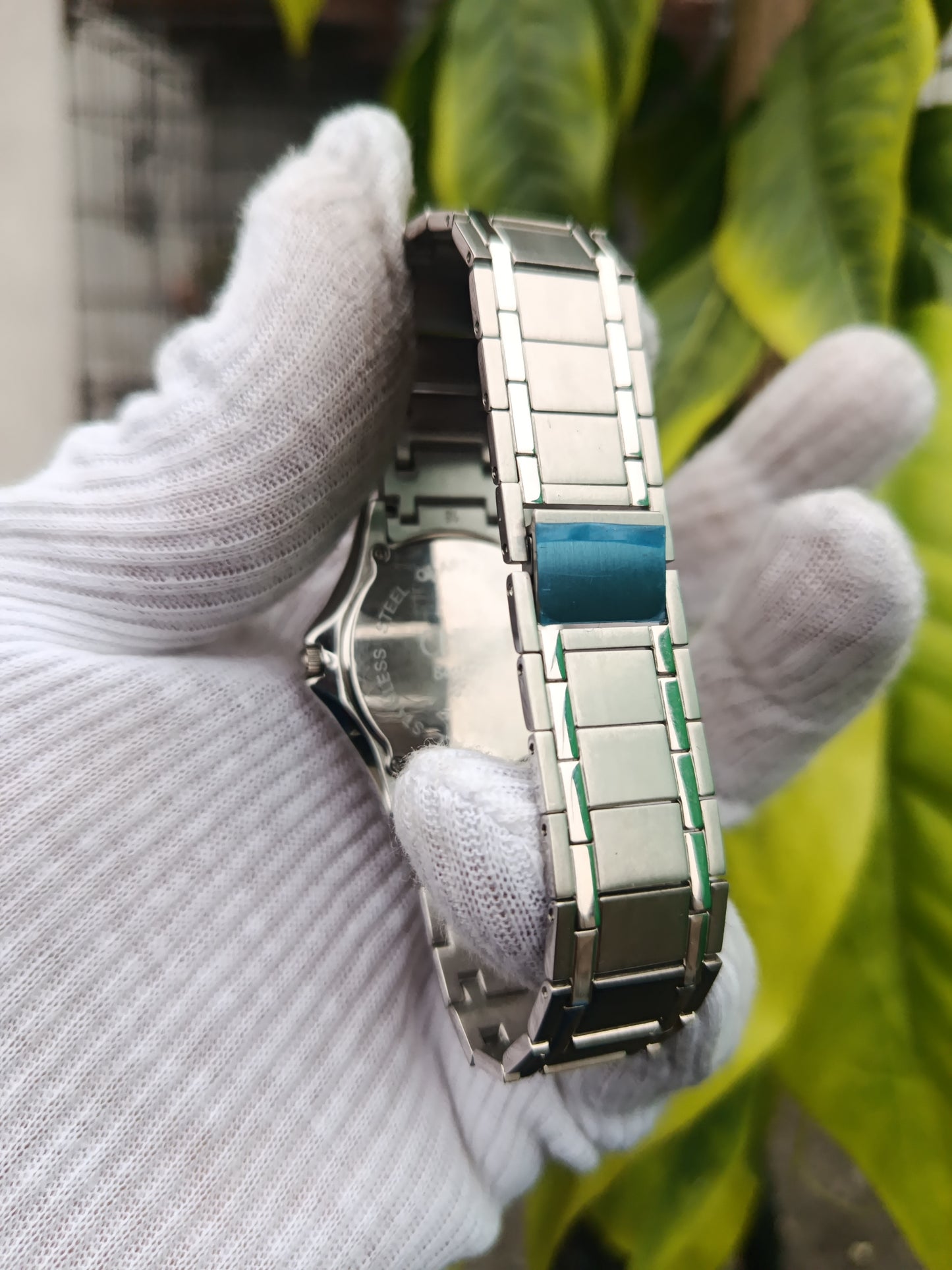 Quartz Analog Watch with Stainless Steel Strap