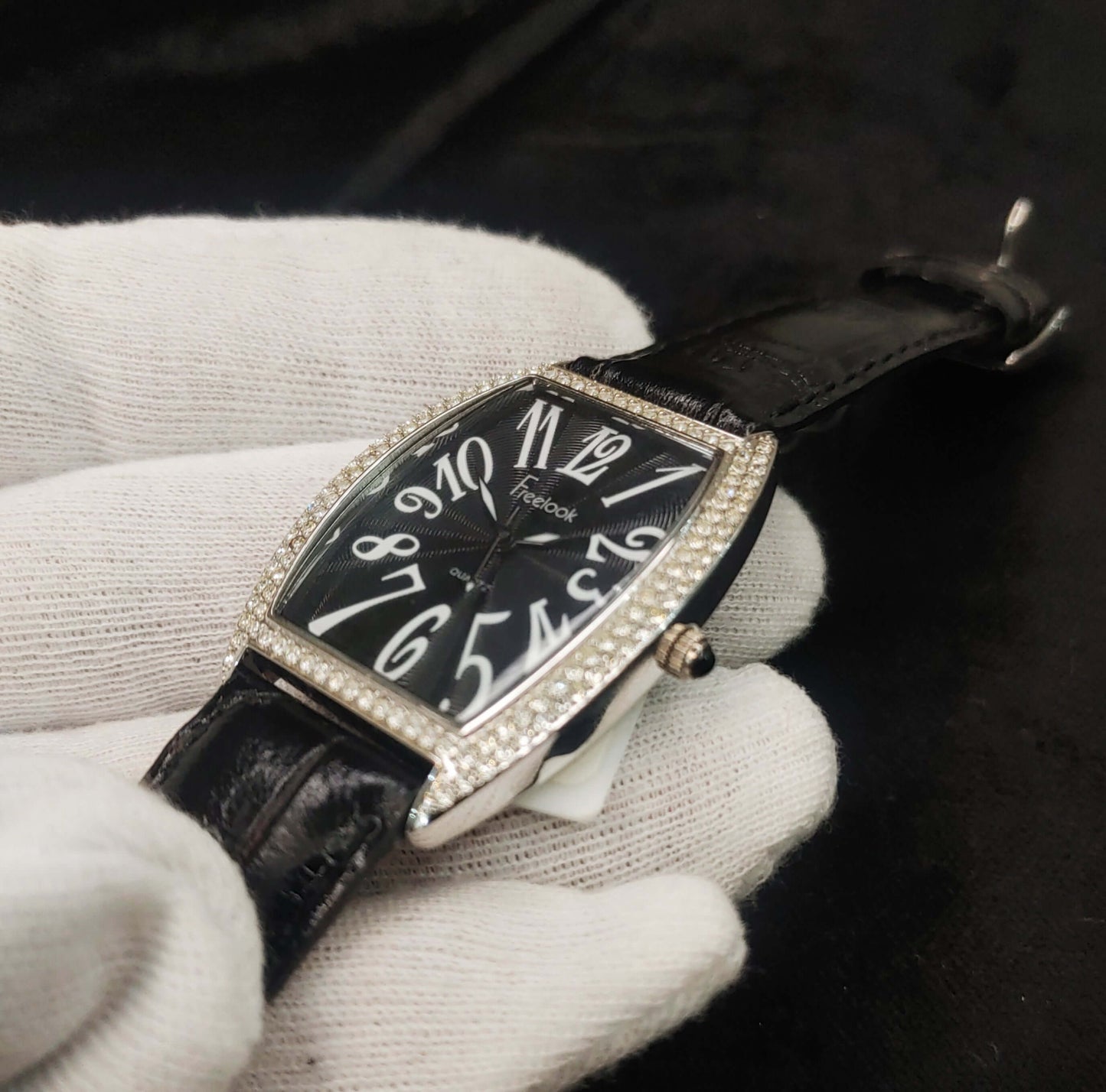 Free Look HA1045/1B Slim Watch For Men
