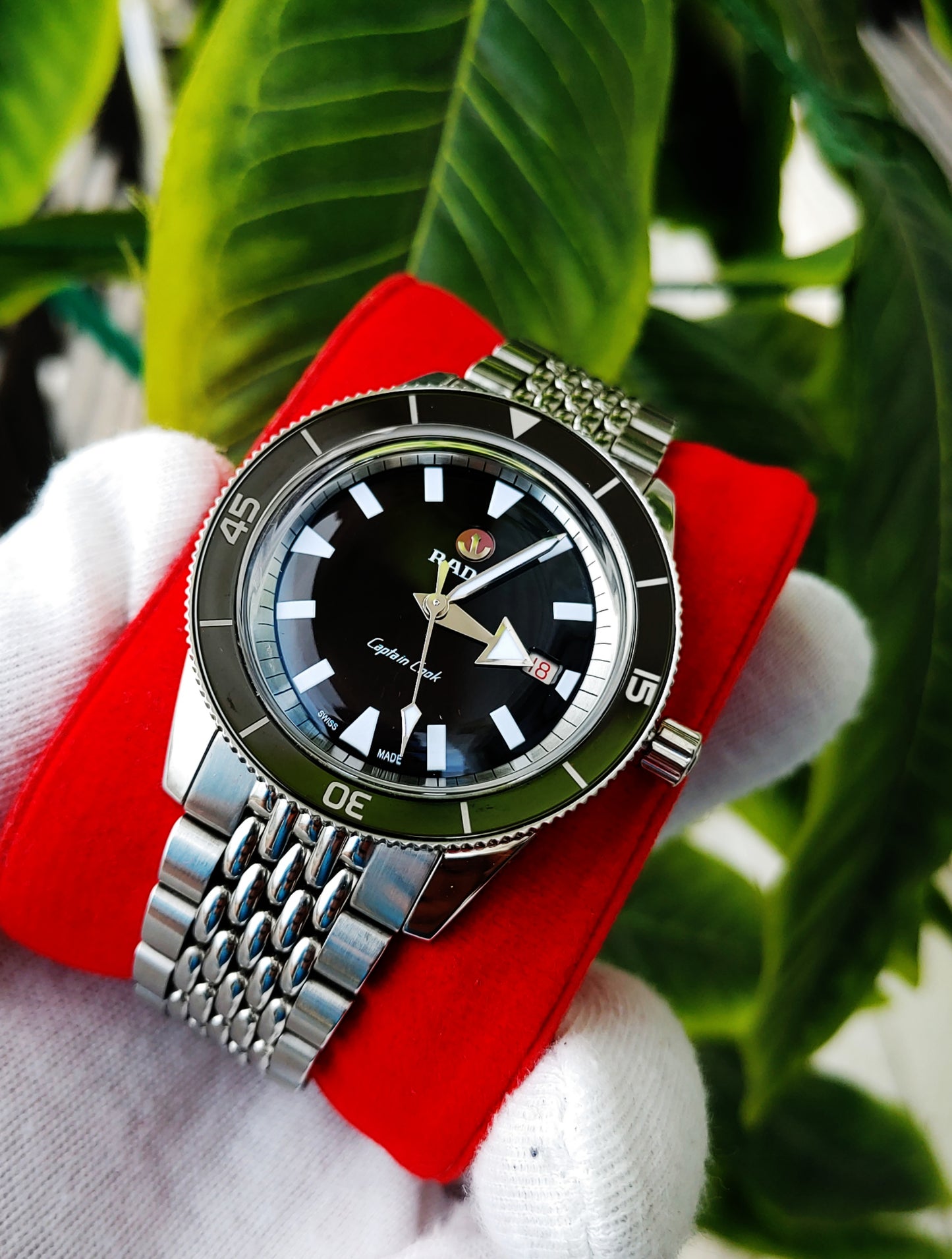 Rado Captain Cook Automatic R32505158 – 42mm Swiss Dive Watch